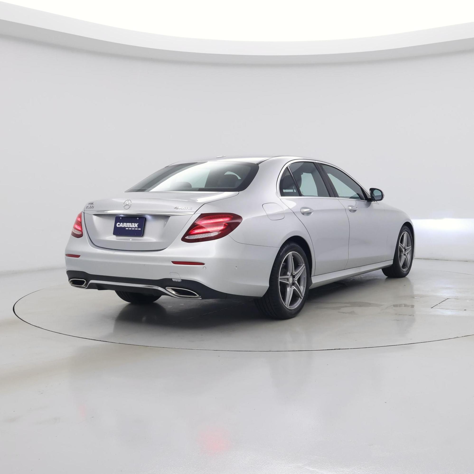 Thumbnail: 2017 Mercedes-Benz E-Class - 8
