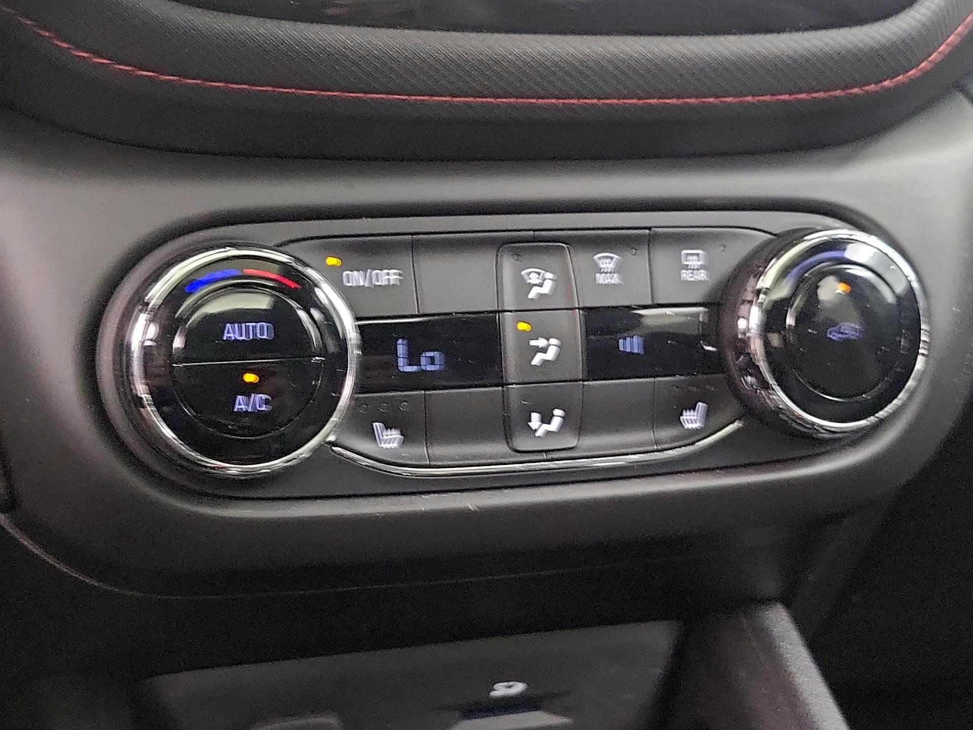 Thumbnail: 2021 Chevrolet TrailBlazer - 16