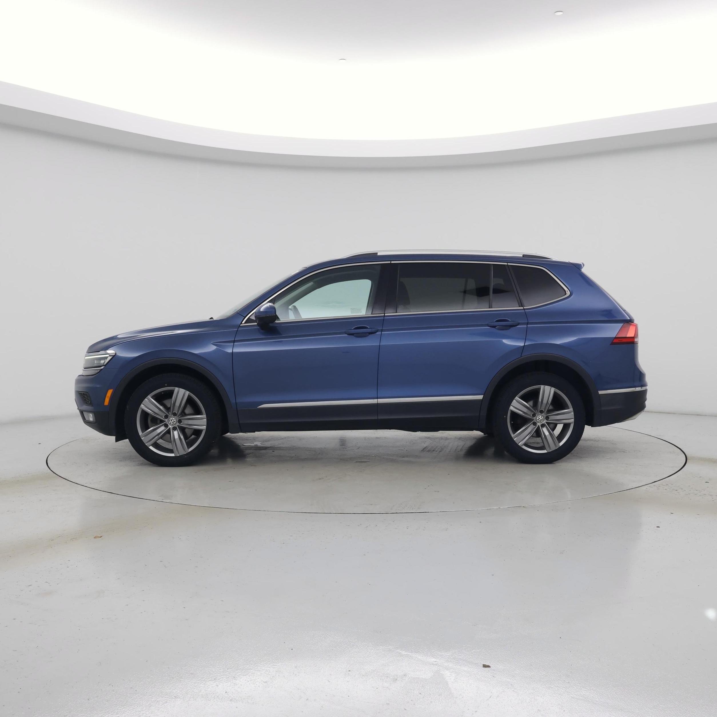 Thumbnail: 2019 Volkswagen Tiguan - 3
