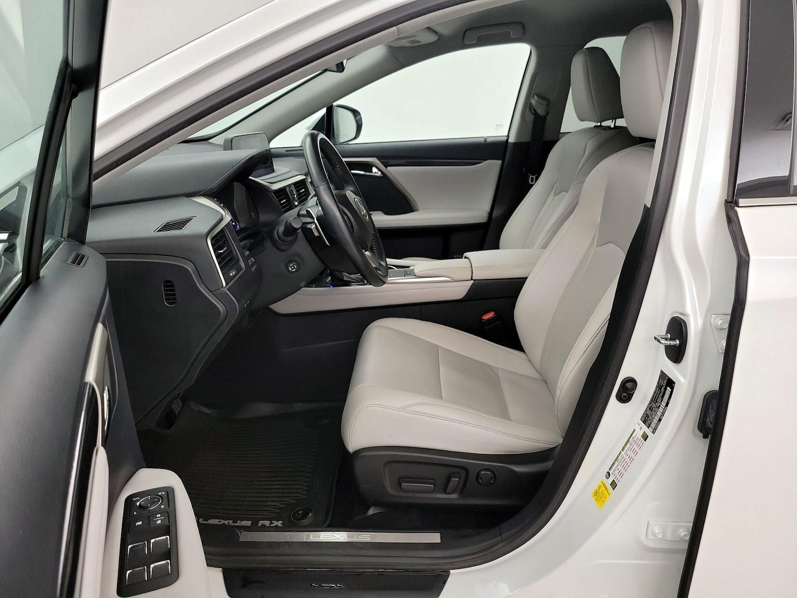 2021 Lexus RX 350 - Photo 12