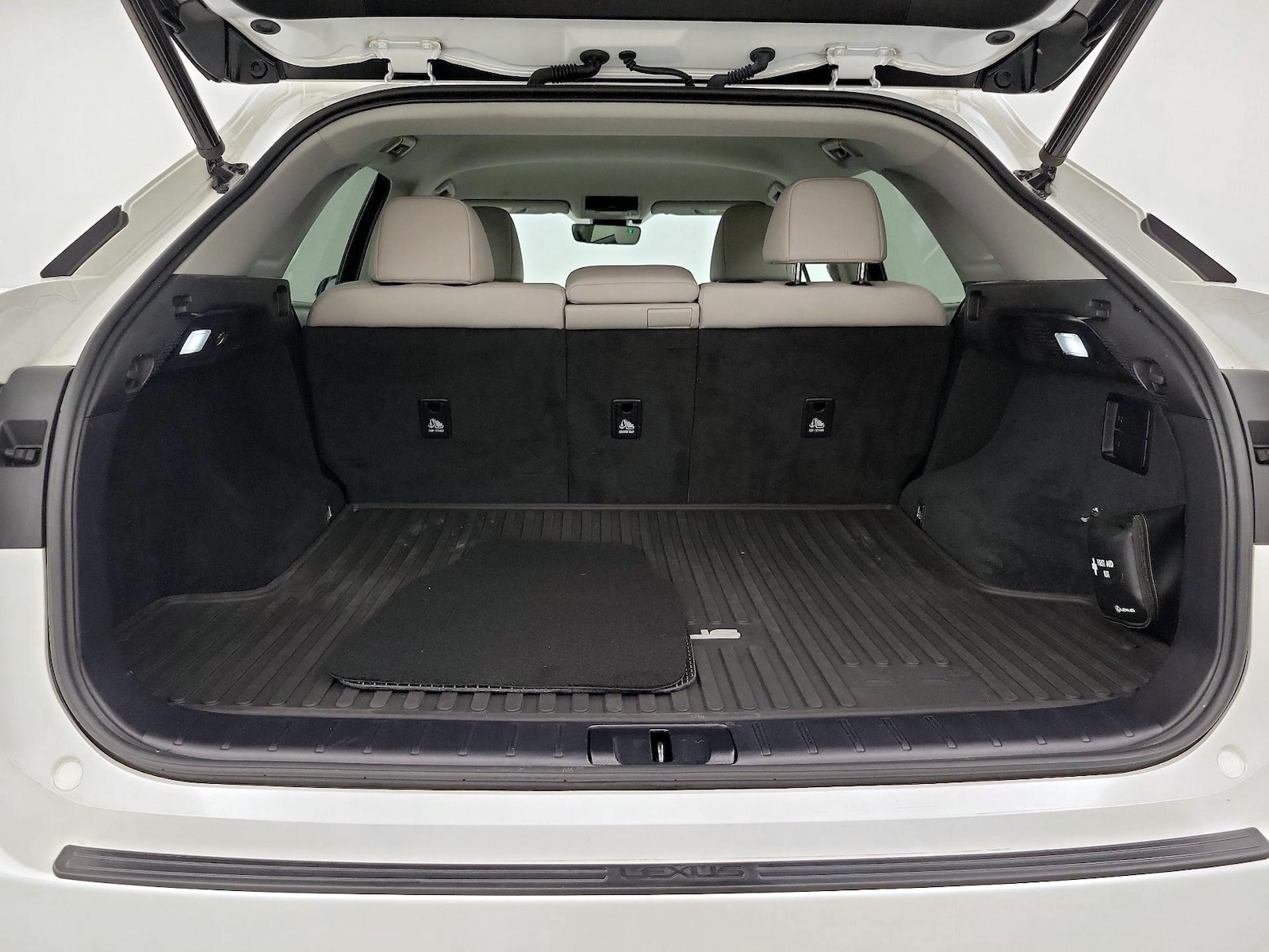 2021 Lexus RX 350 - Photo 21