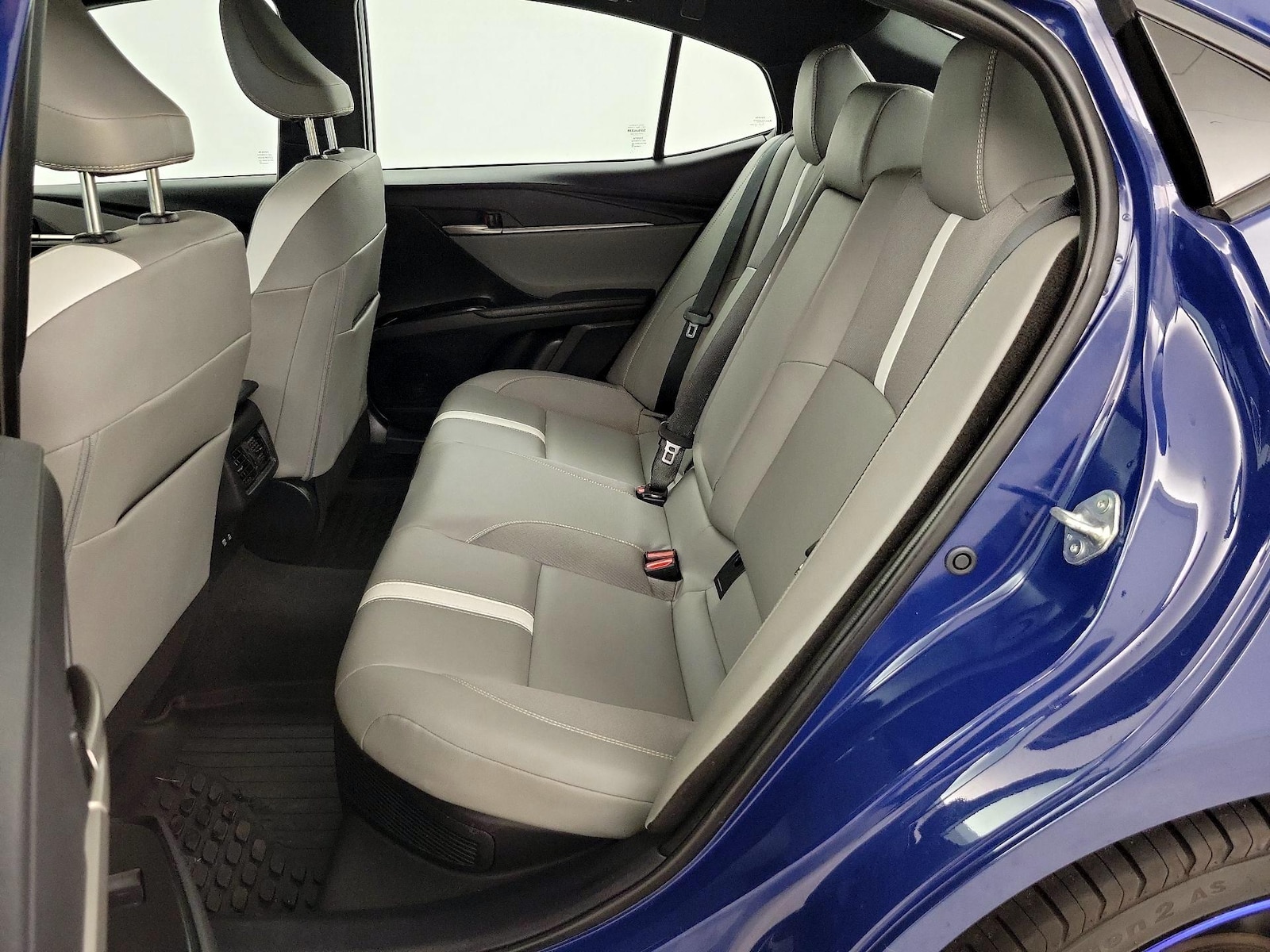 2025 Toyota Camry SE - Photo 20