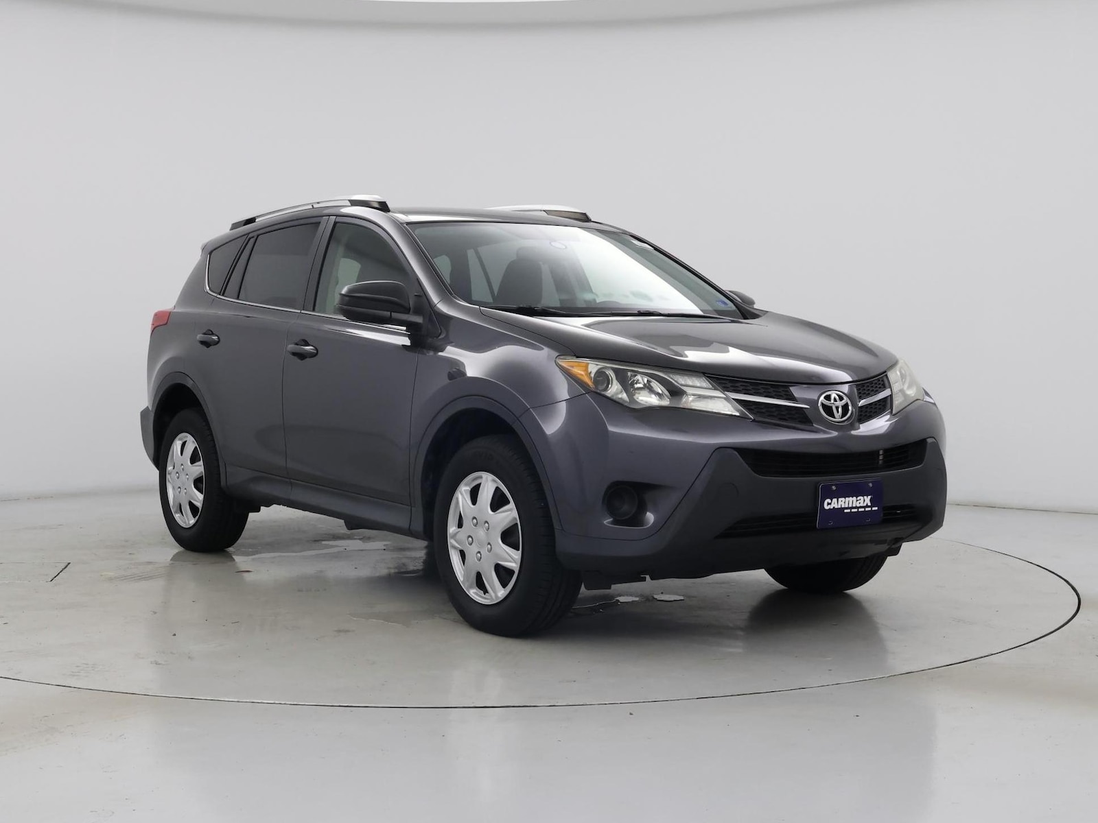2015 Toyota RAV4 LE - Photo 2