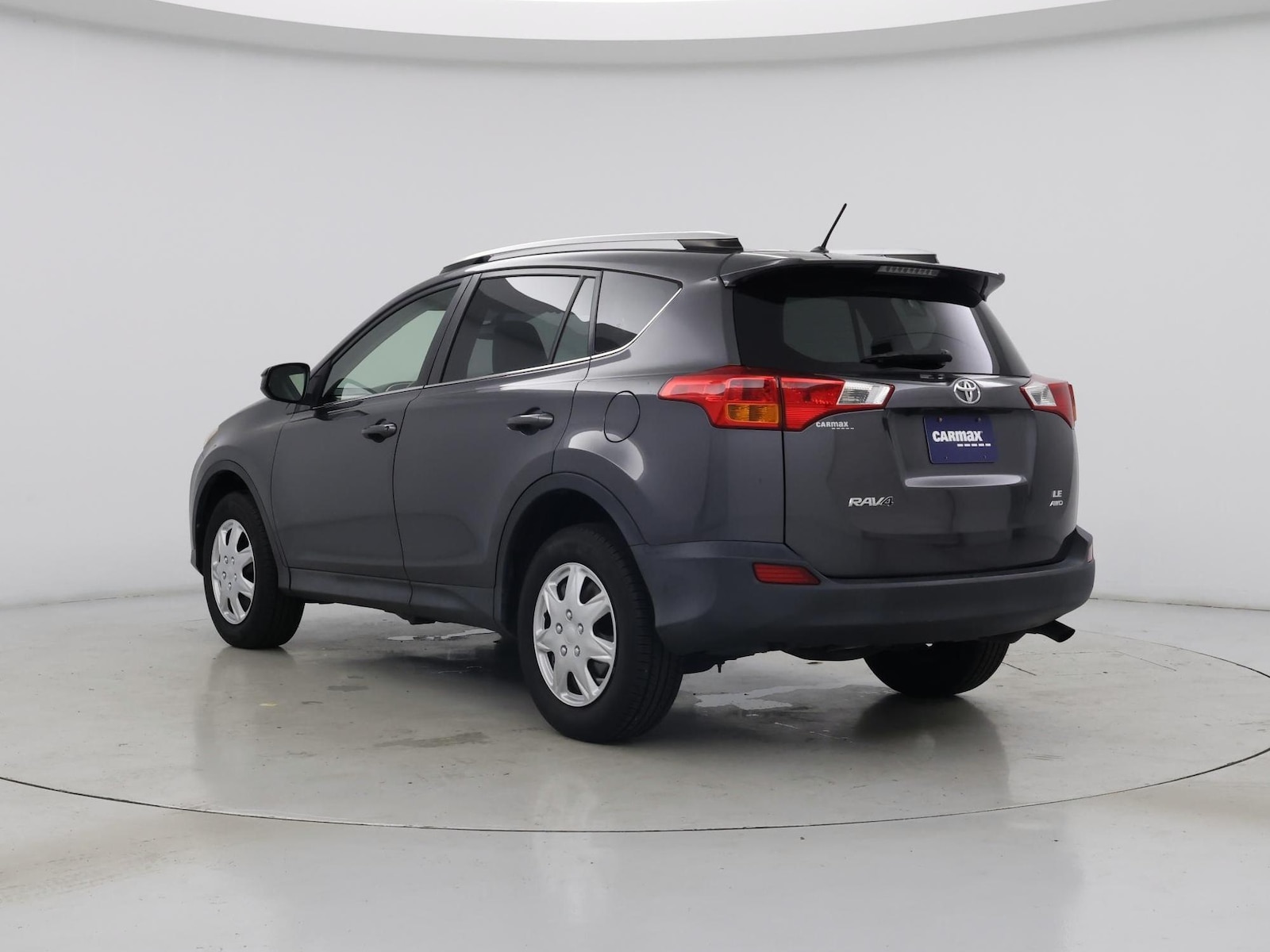 2015 Toyota RAV4 LE - Photo 3