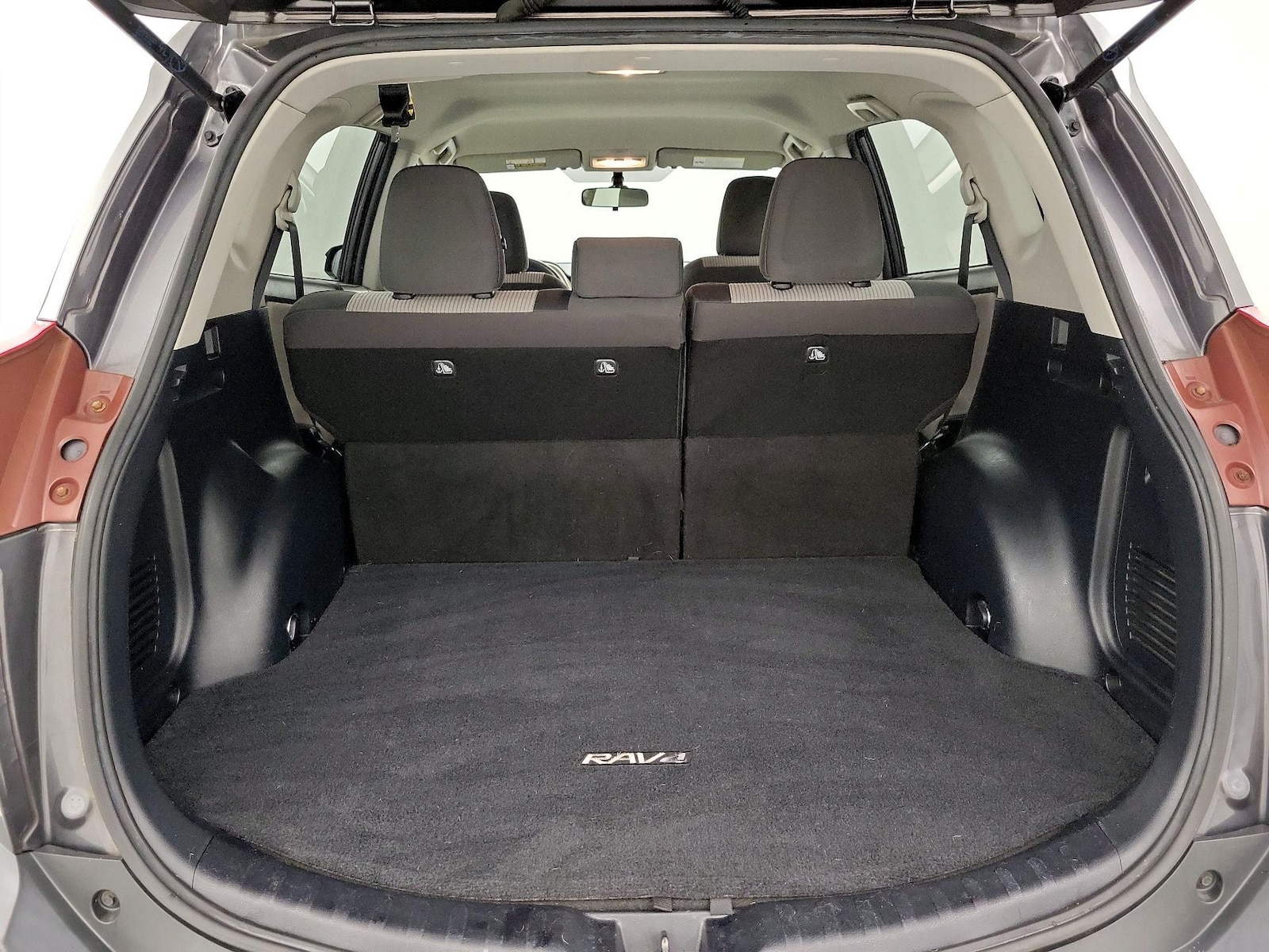 2015 Toyota RAV4 LE - Photo 21