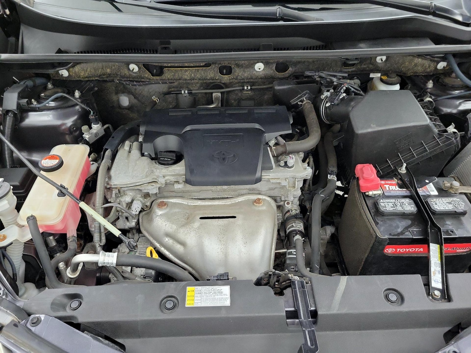 2015 Toyota RAV4 LE - Photo 23