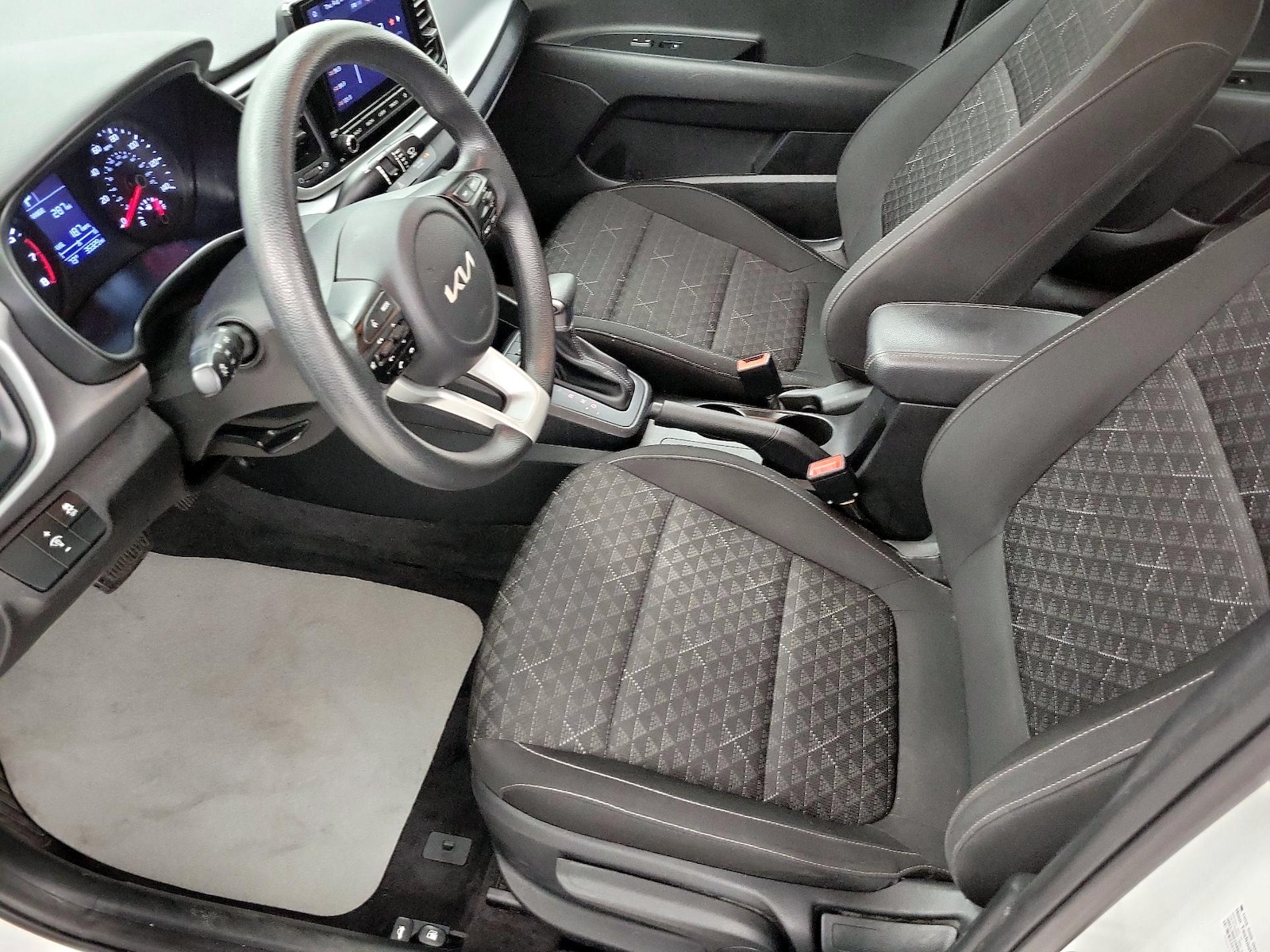 2022 Kia Rio S - Photo 12