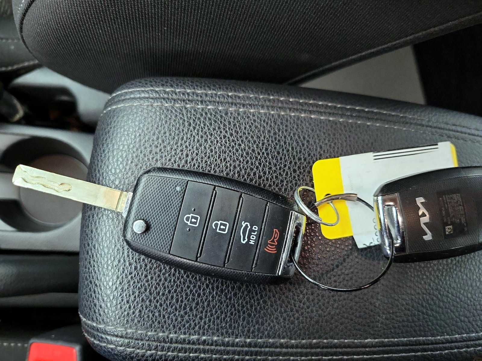 2022 Kia Rio S - Photo 23