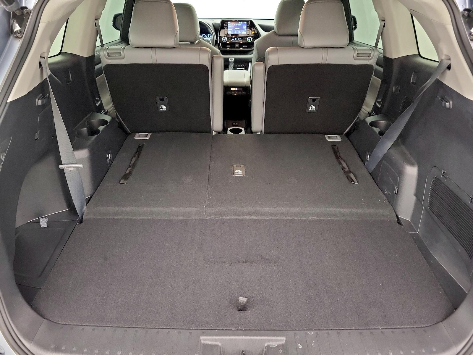 2021 Toyota Highlander XLE - Photo 24