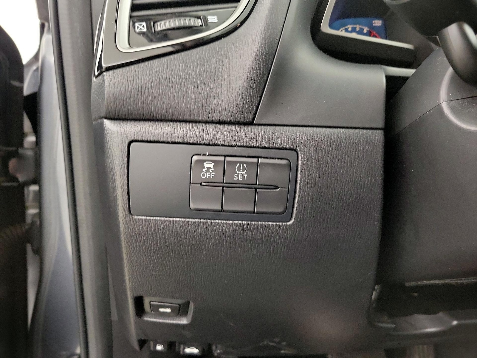 2016 Mazda MAZDA3 i Sport - Photo 14