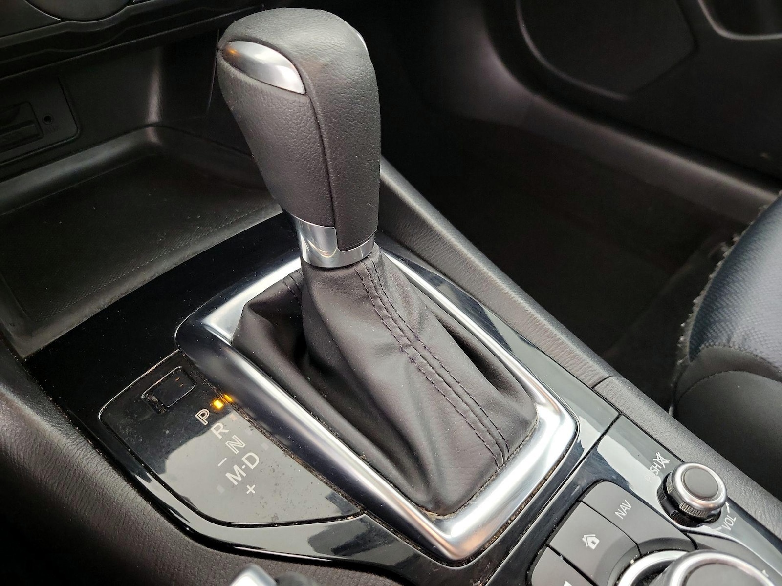 2016 Mazda MAZDA3 i Sport - Photo 18