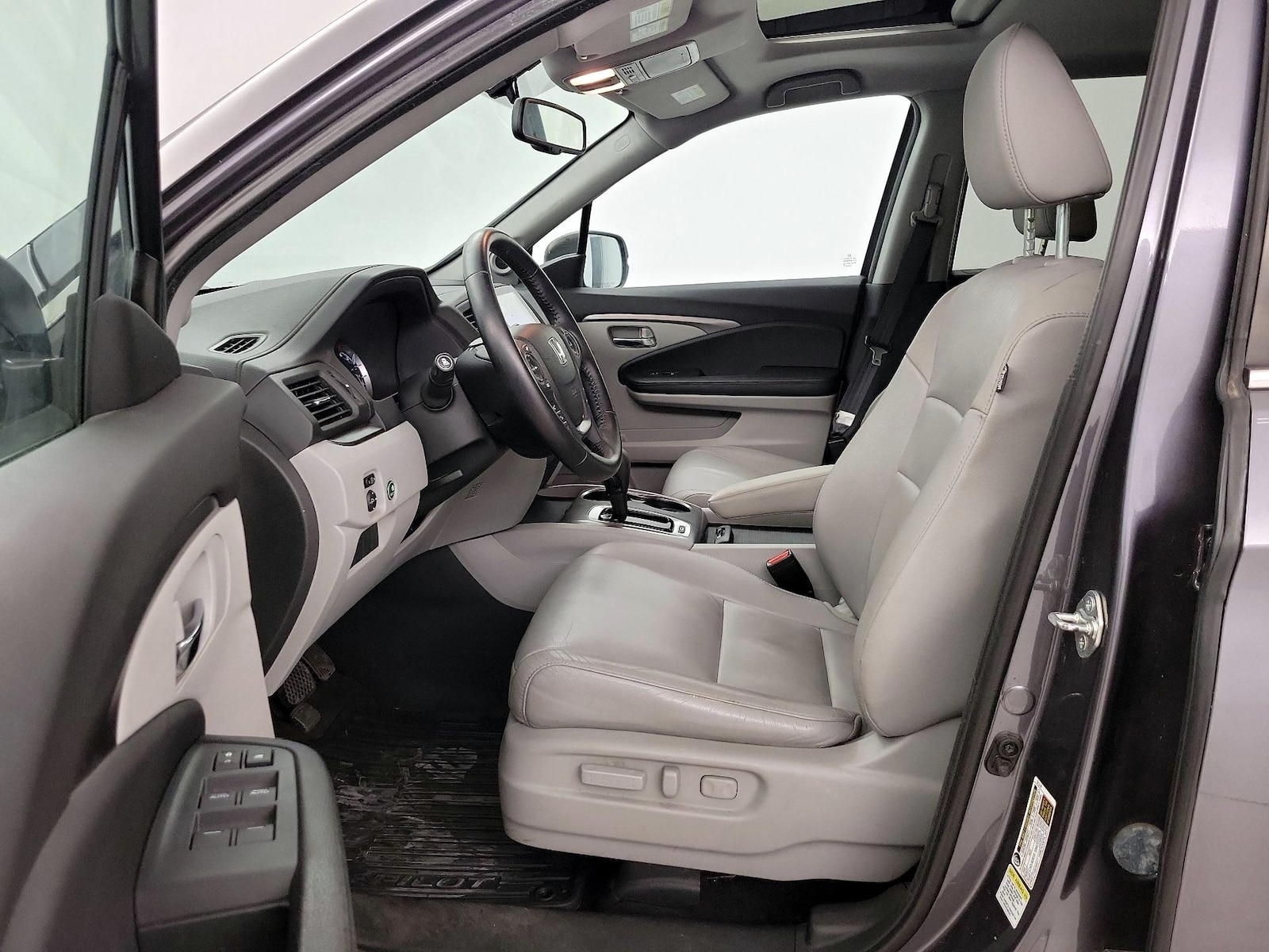 2016 Honda Pilot EX-L - Photo 12