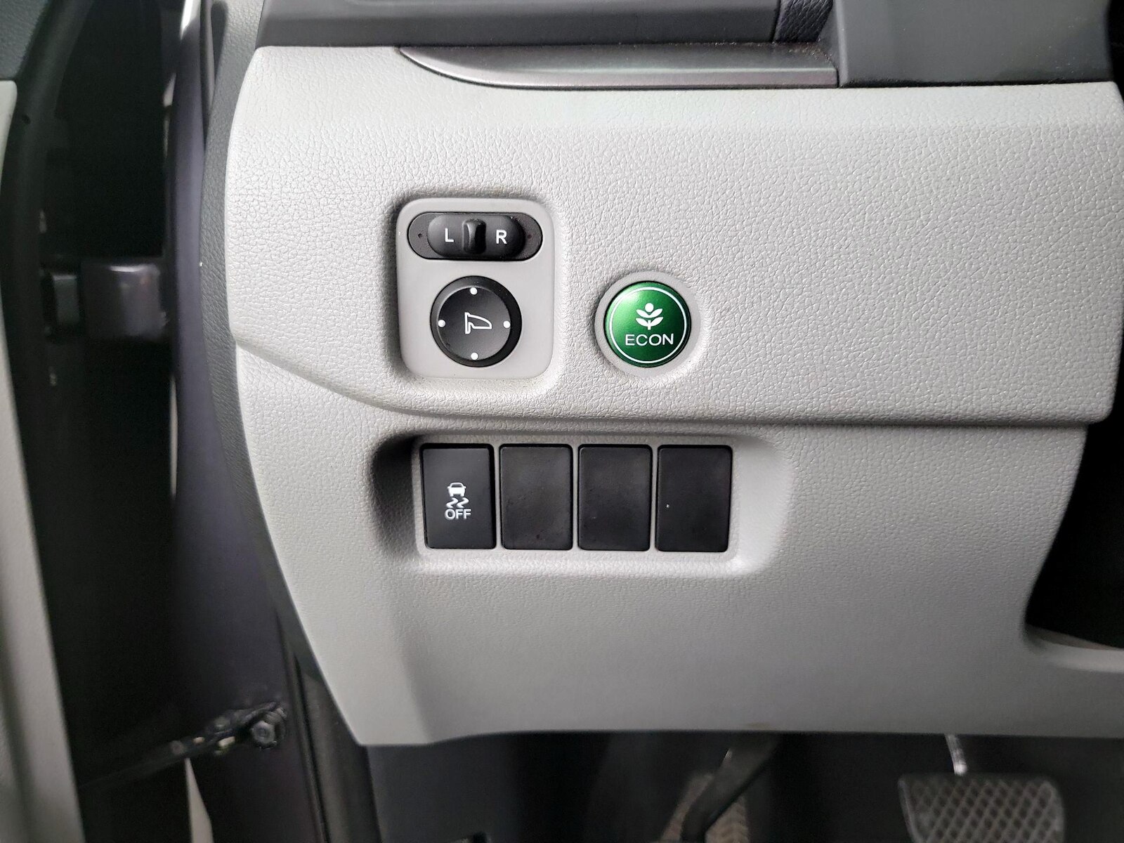 2016 Honda Pilot EX-L - Photo 14