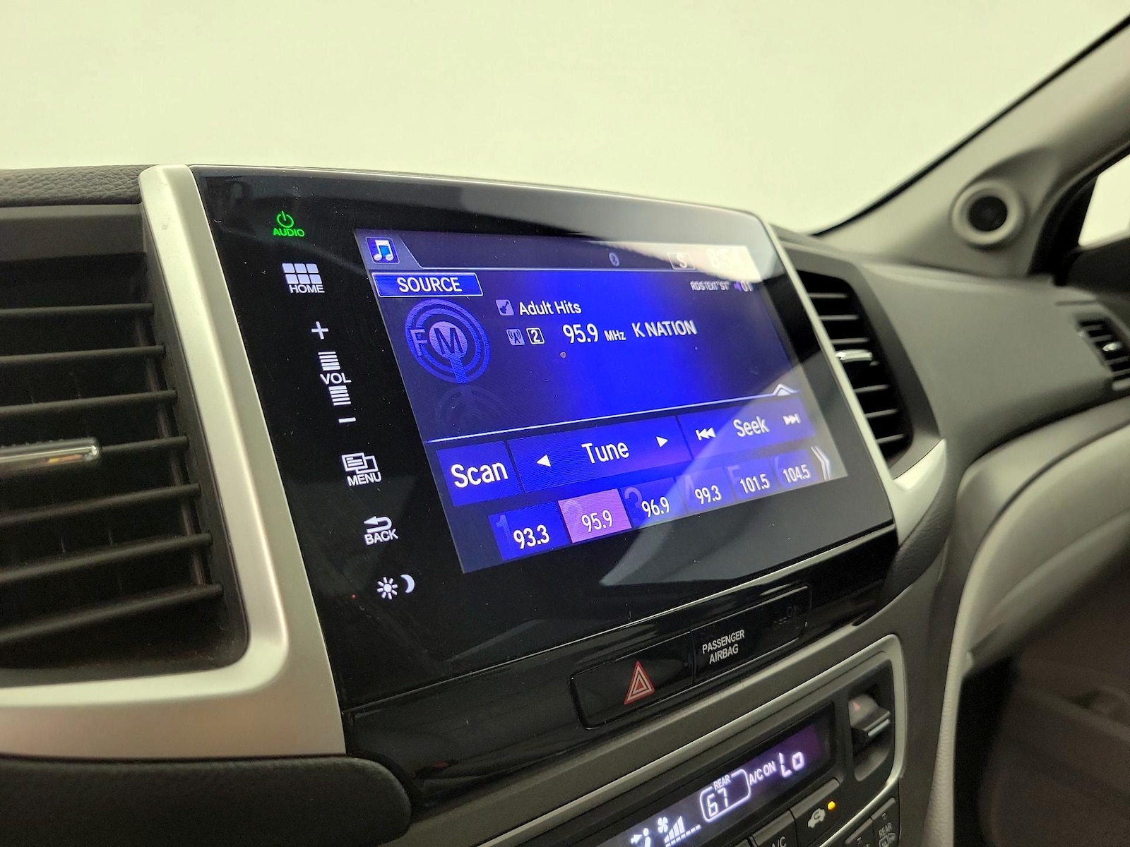 2016 Honda Pilot EX-L - Photo 16