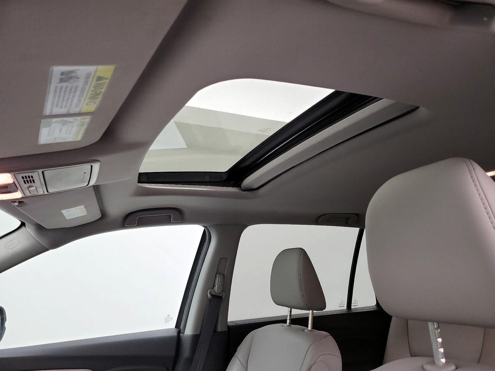 2016 Honda Pilot EX-L - Photo 20