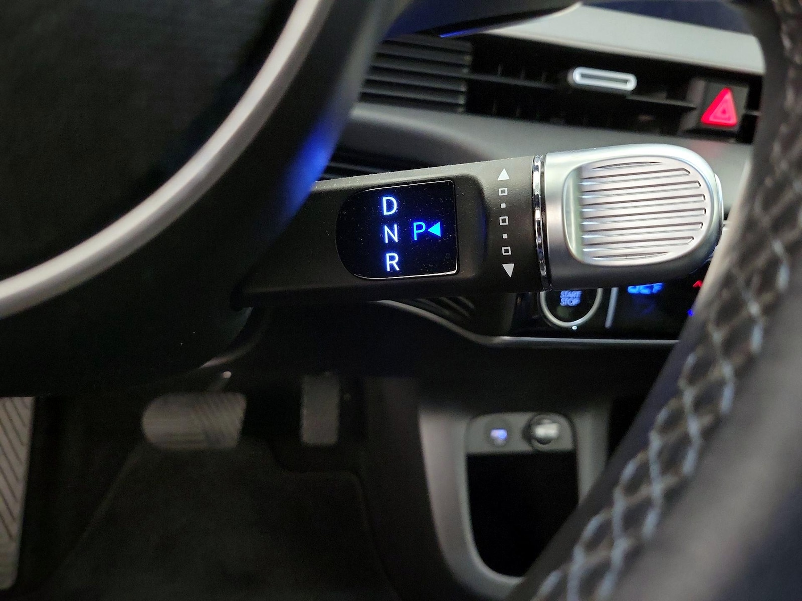 2022 Hyundai IONIQ 5 Limited - Photo 10
