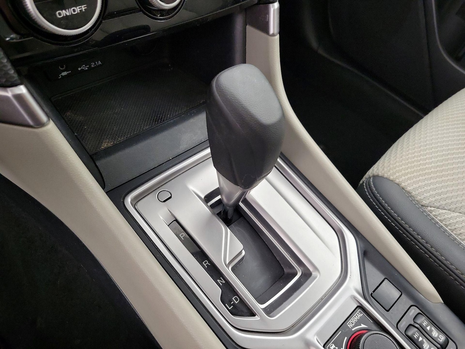 2019 Subaru Forester Premium - Photo 18