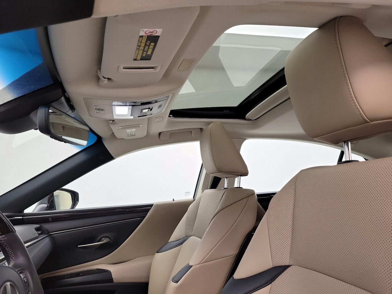 Sunroof(s) & Overhead Airbags