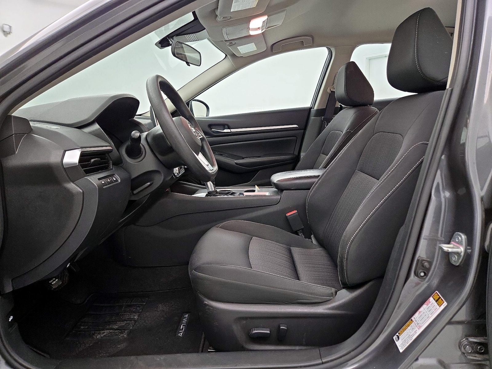Power Seat(s) & Side Airbags