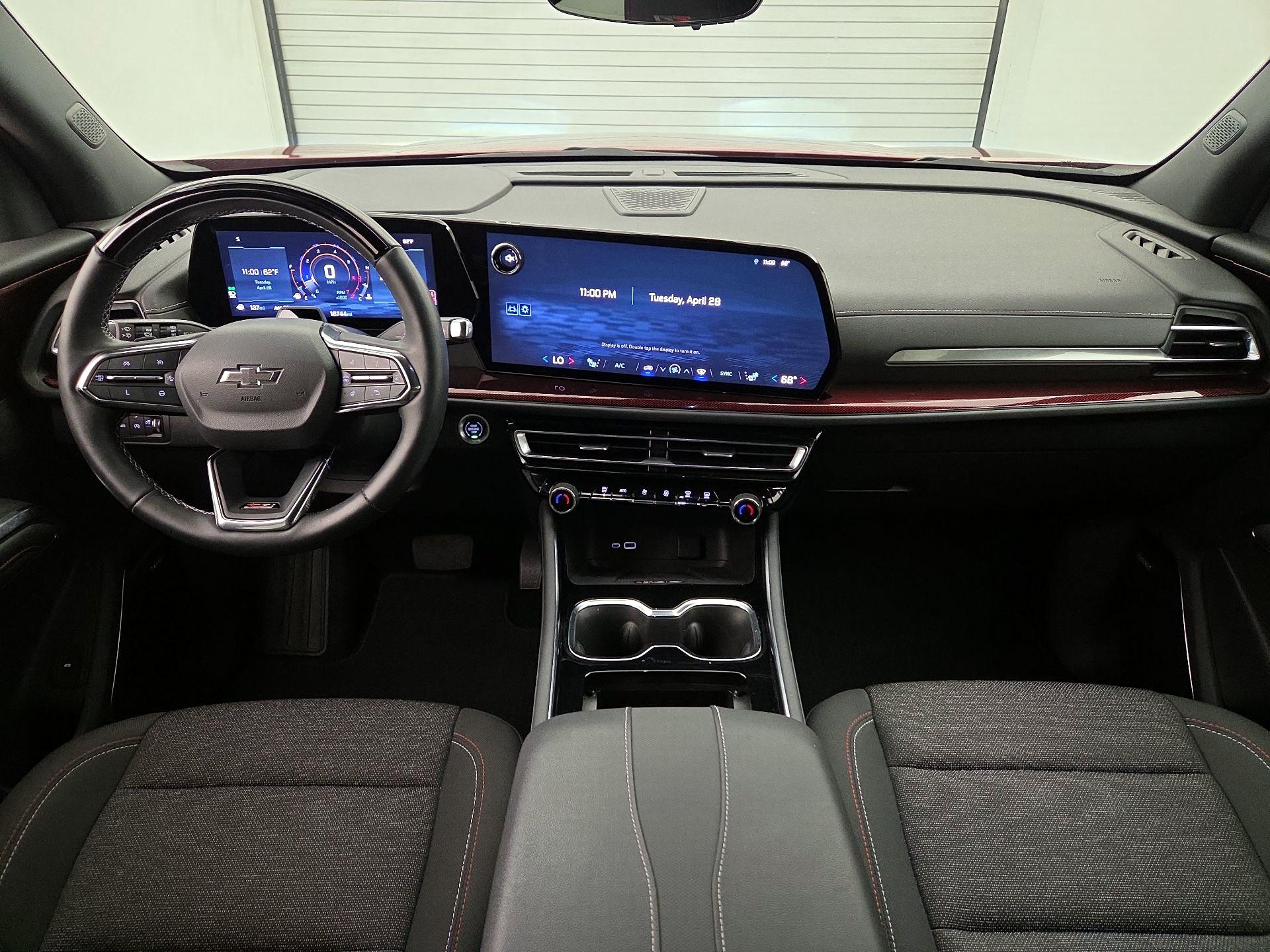 Thumbnail: 2024 Chevrolet Traverse - 9