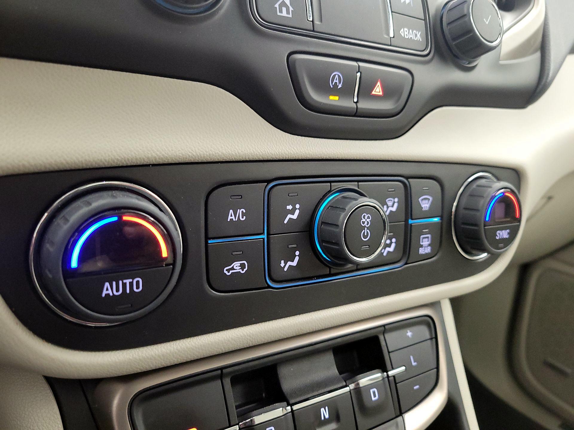 Thumbnail: 2023 GMC Terrain - 17