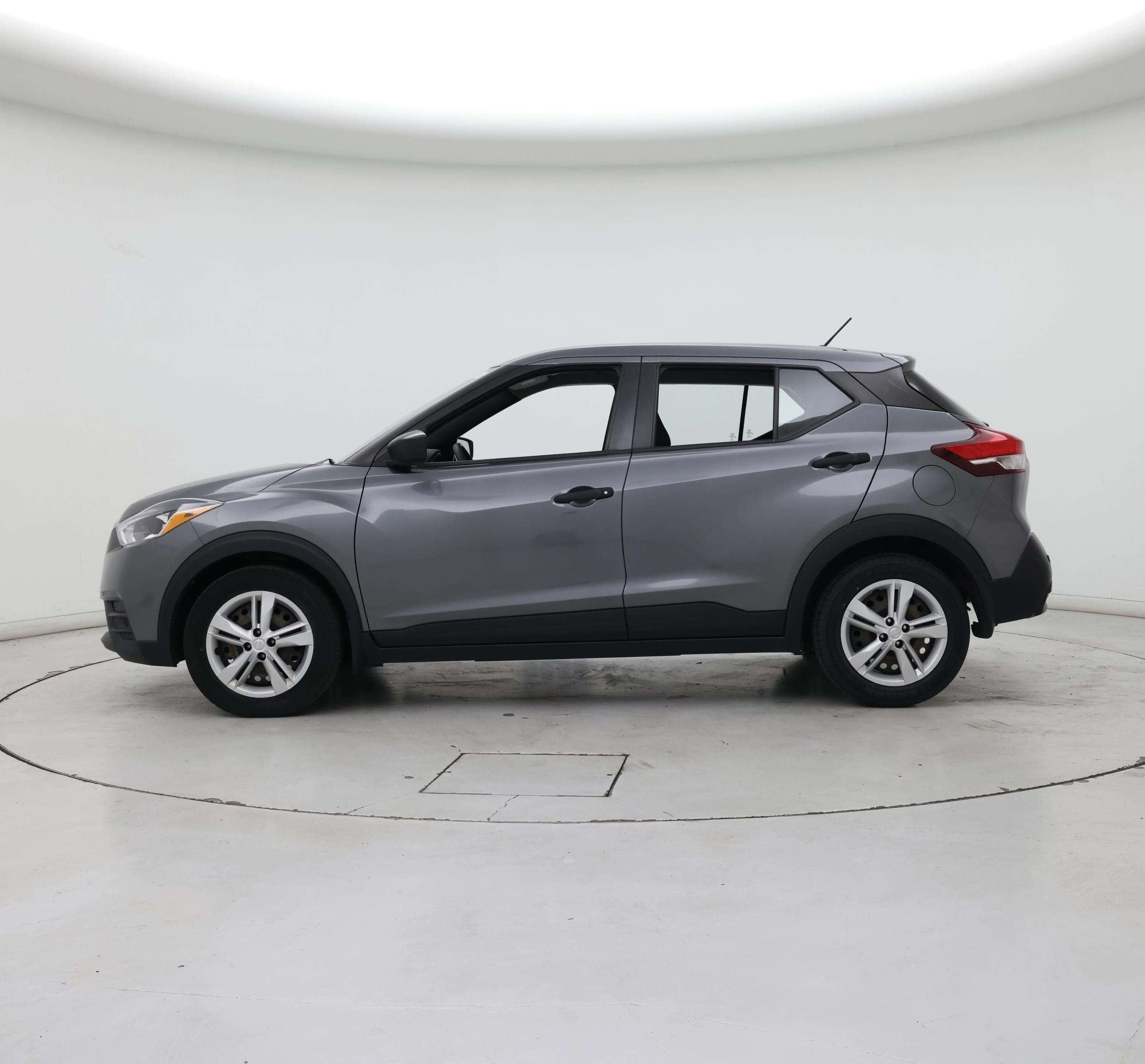 Thumbnail: 2020 Nissan Kicks - 3