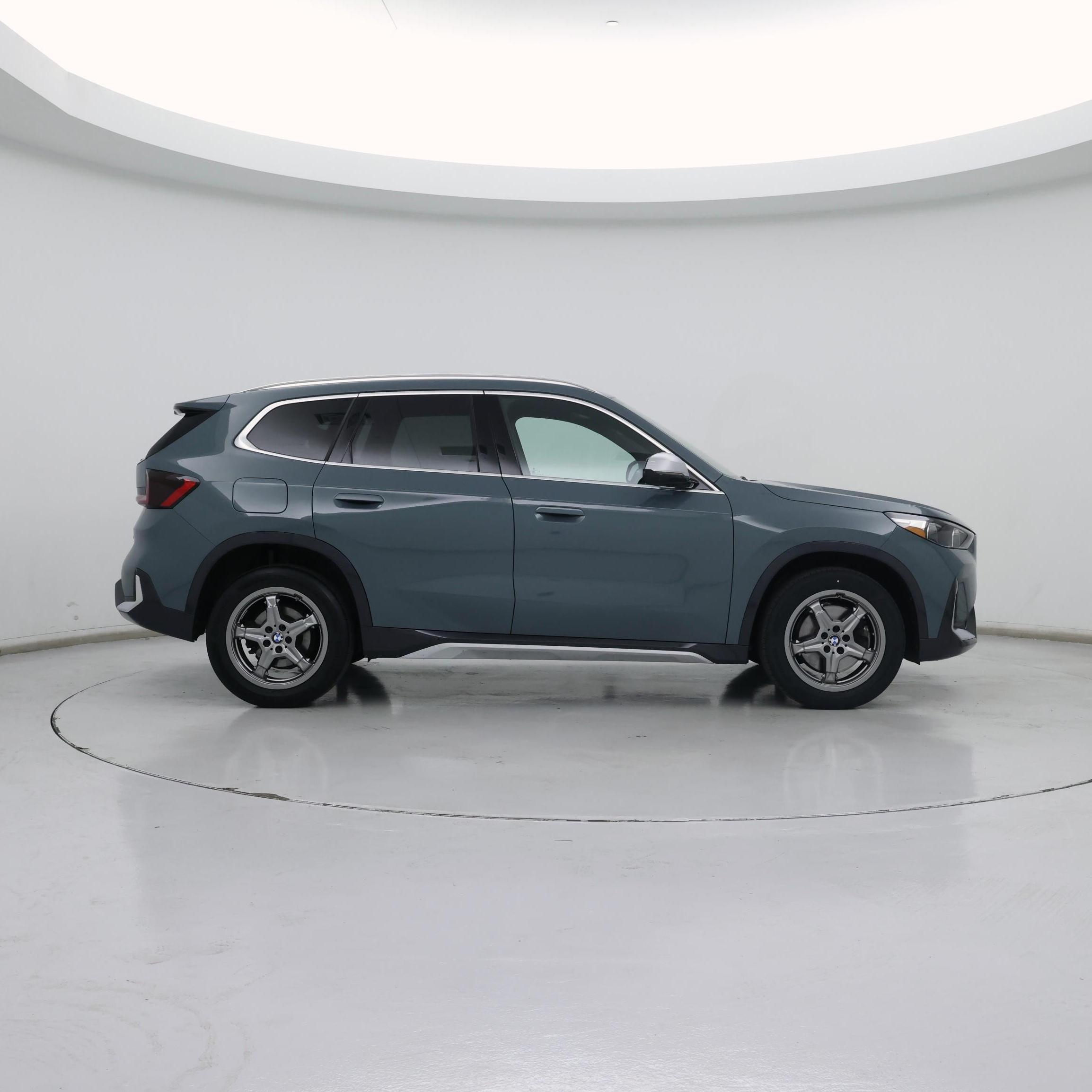 Thumbnail: 2023 BMW X1 - 7