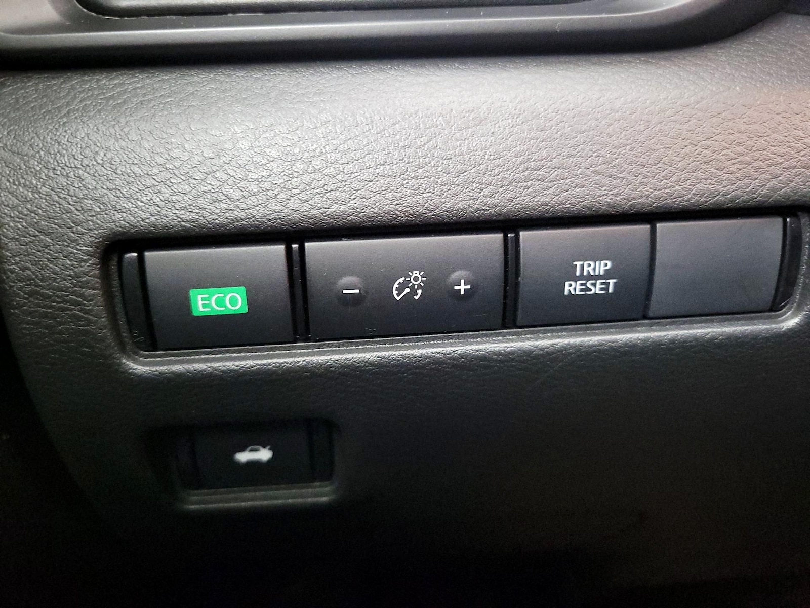 2025 Nissan Sentra S - Photo 14