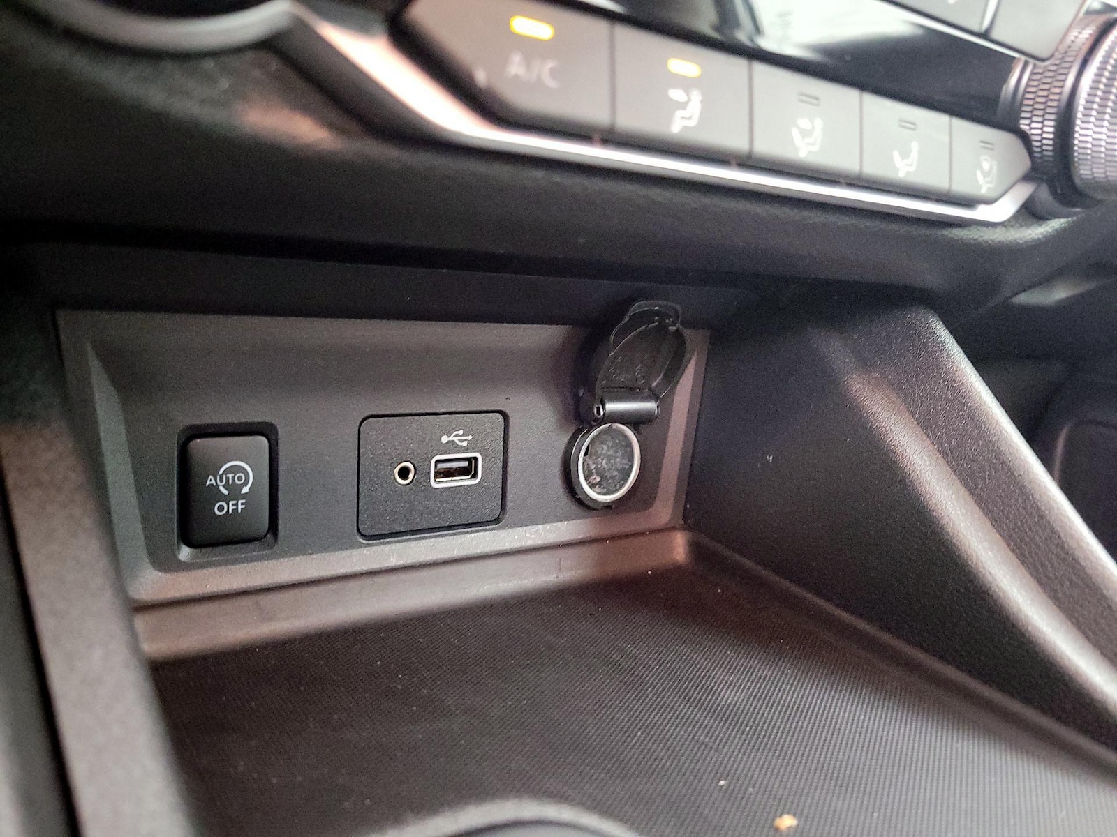 2025 Nissan Sentra S - Photo 19