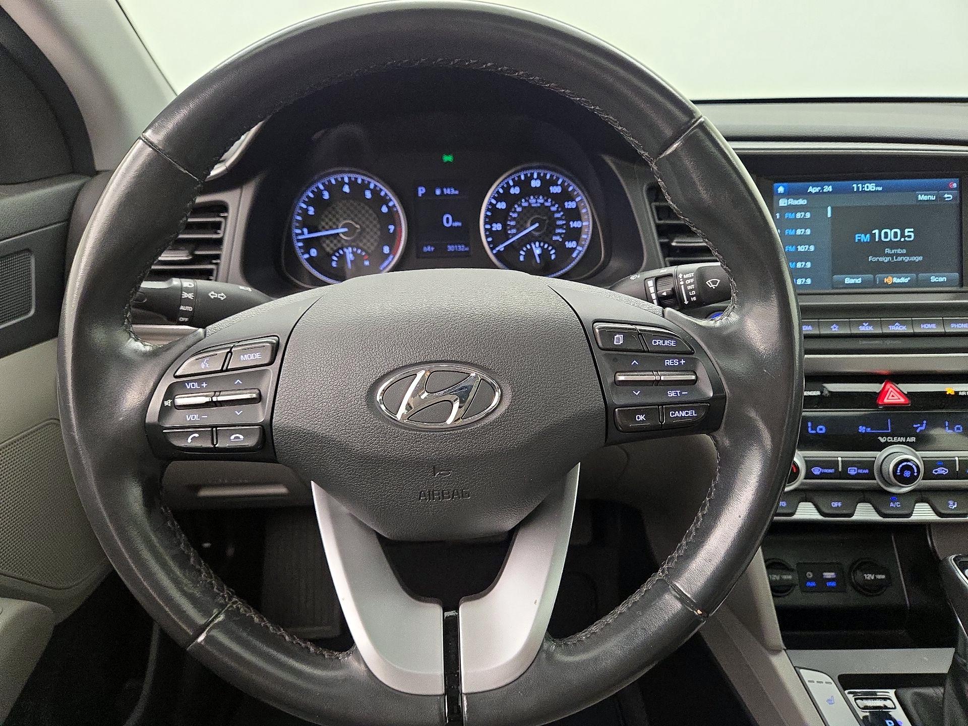 Thumbnail: 2020 Hyundai Elantra - 10