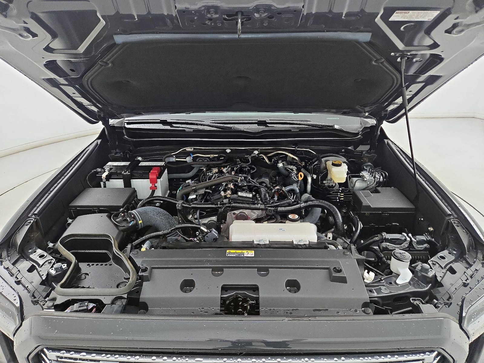 2025 Toyota Tacoma Limited - Photo 22