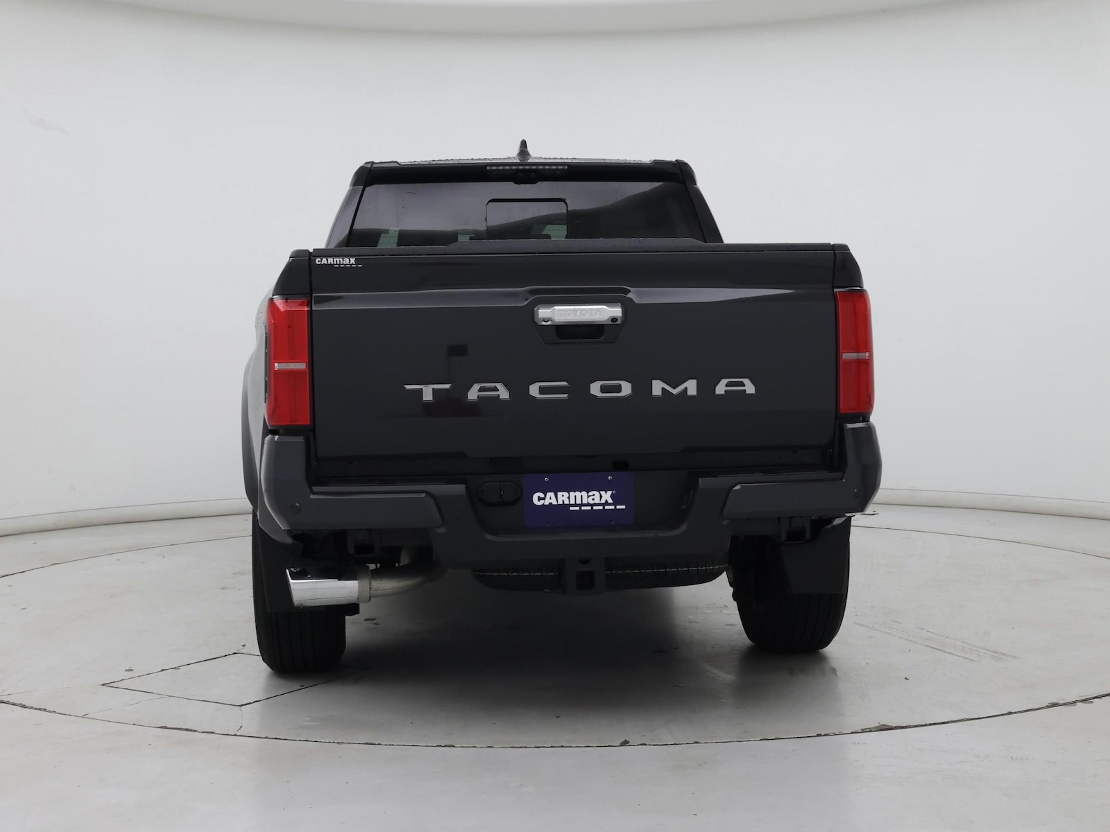 2025 Toyota Tacoma Limited - Photo 7