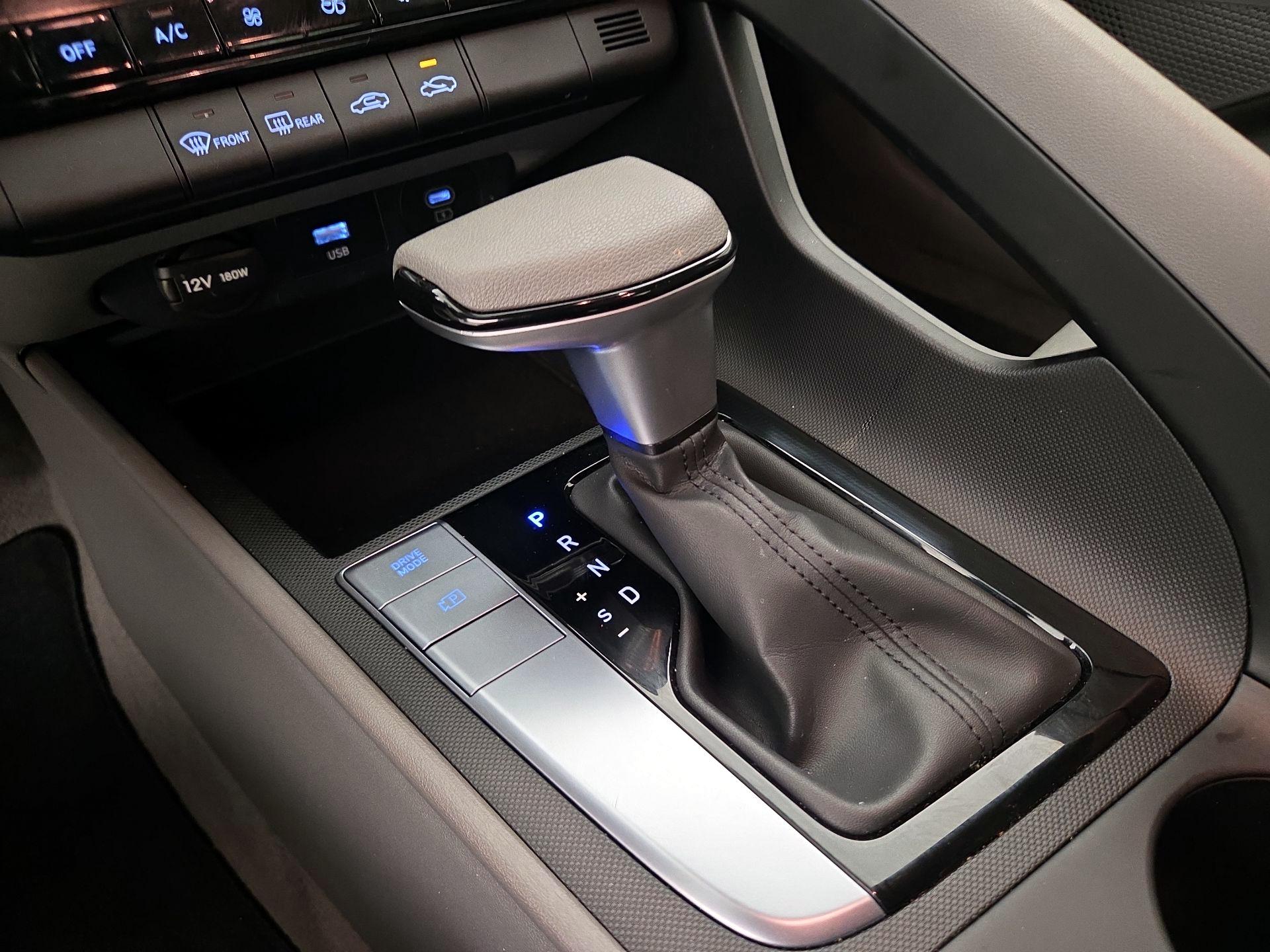 Thumbnail: 2024 Hyundai Elantra - 17