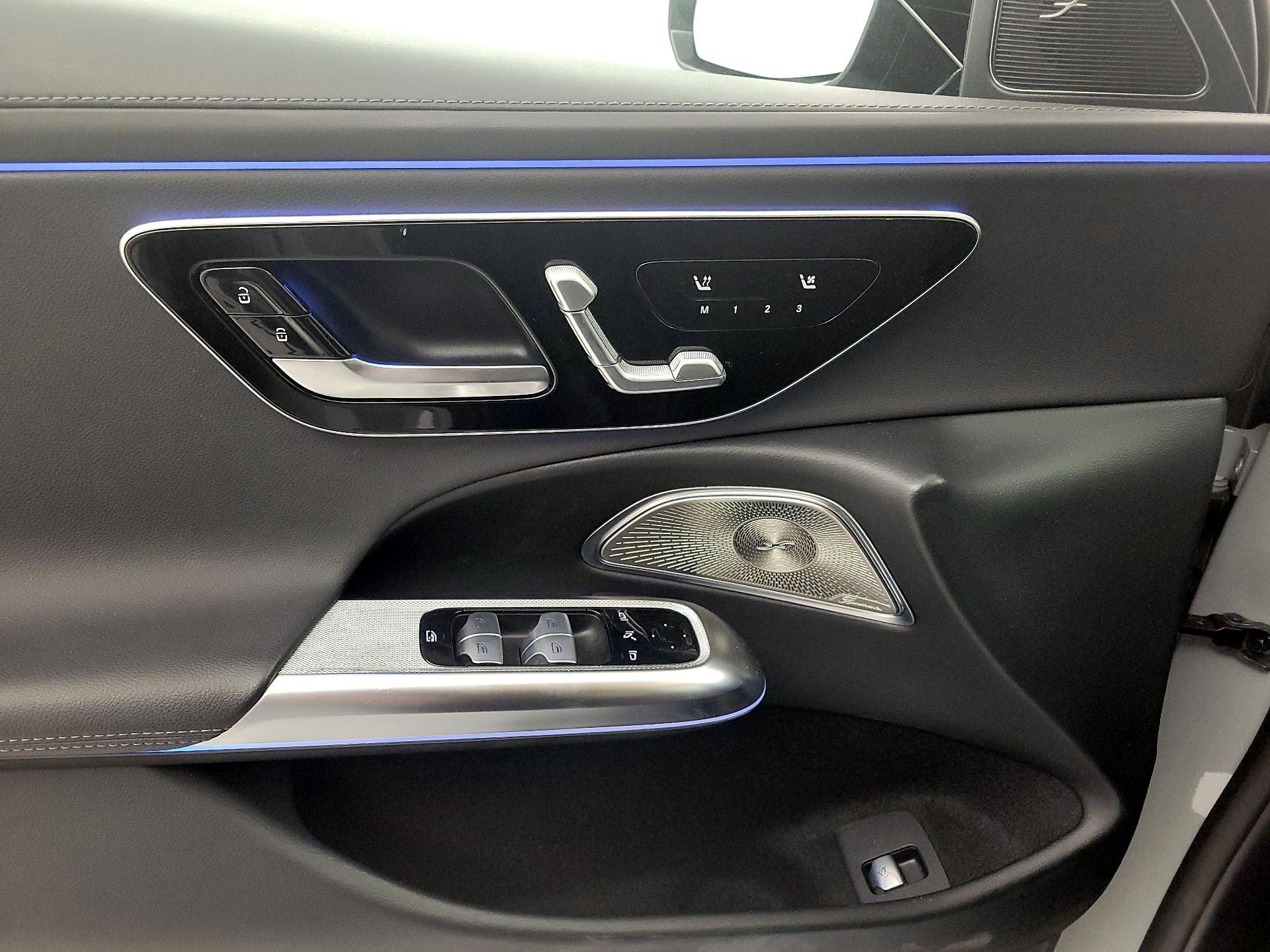 Thumbnail: 2024 Mercedes-Benz E-Class - 12