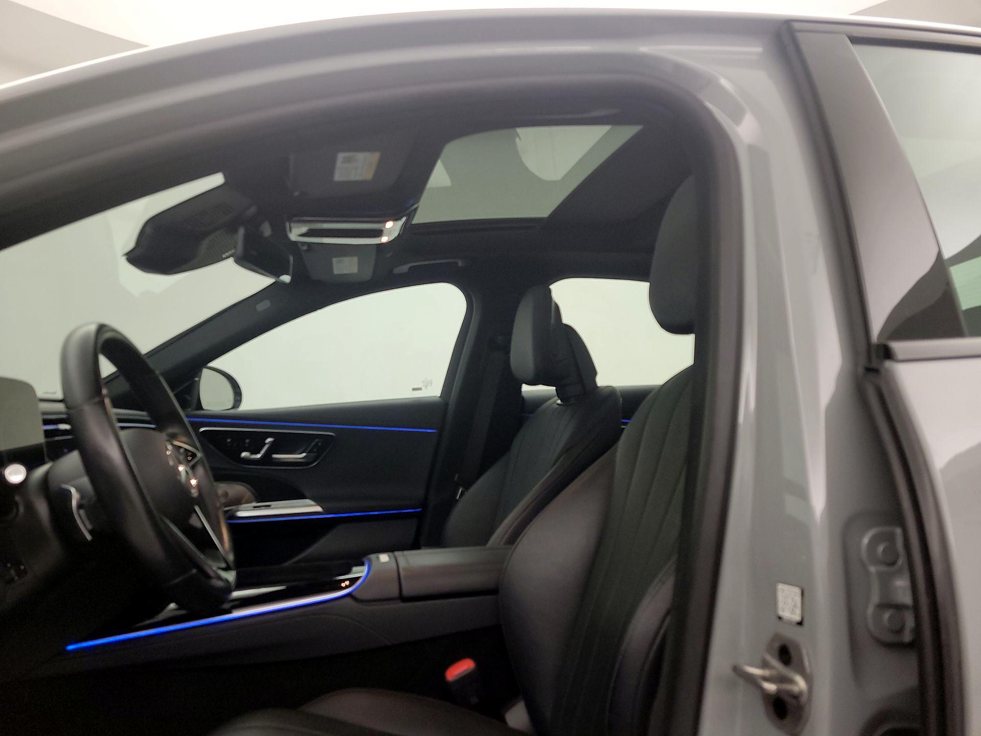 Thumbnail: 2024 Mercedes-Benz E-Class - 20