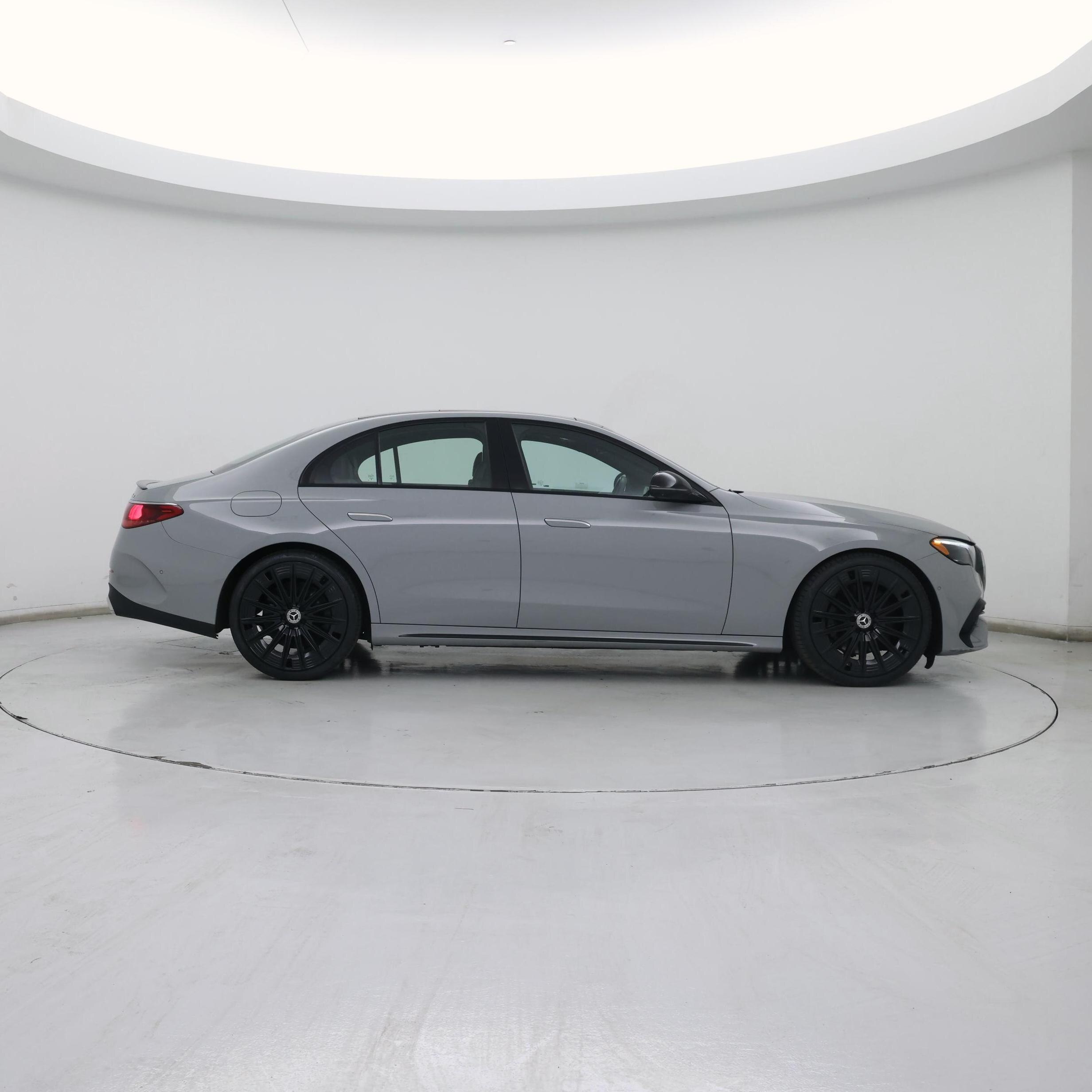 Thumbnail: 2024 Mercedes-Benz E-Class - 7