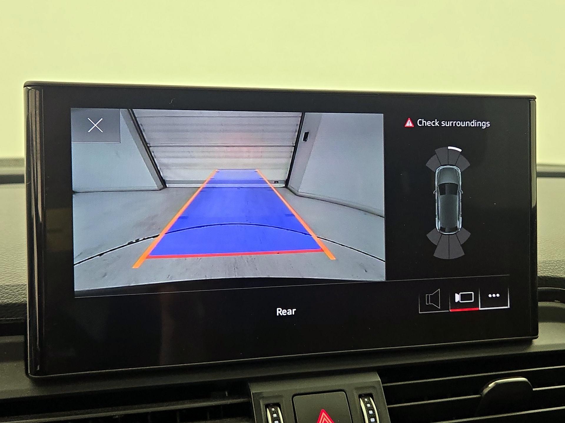 Thumbnail: 2022 Audi Q5 - 14