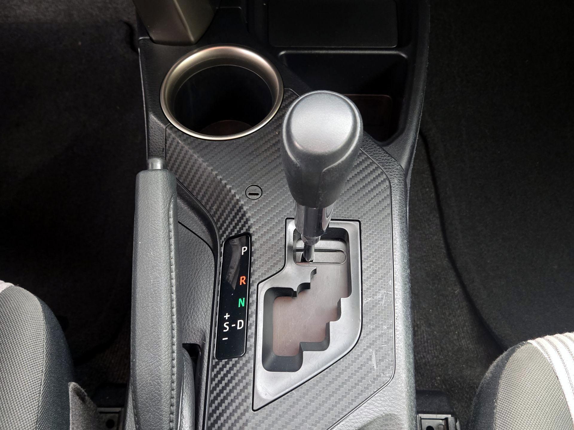 Thumbnail: 2015 Toyota RAV4 - 17