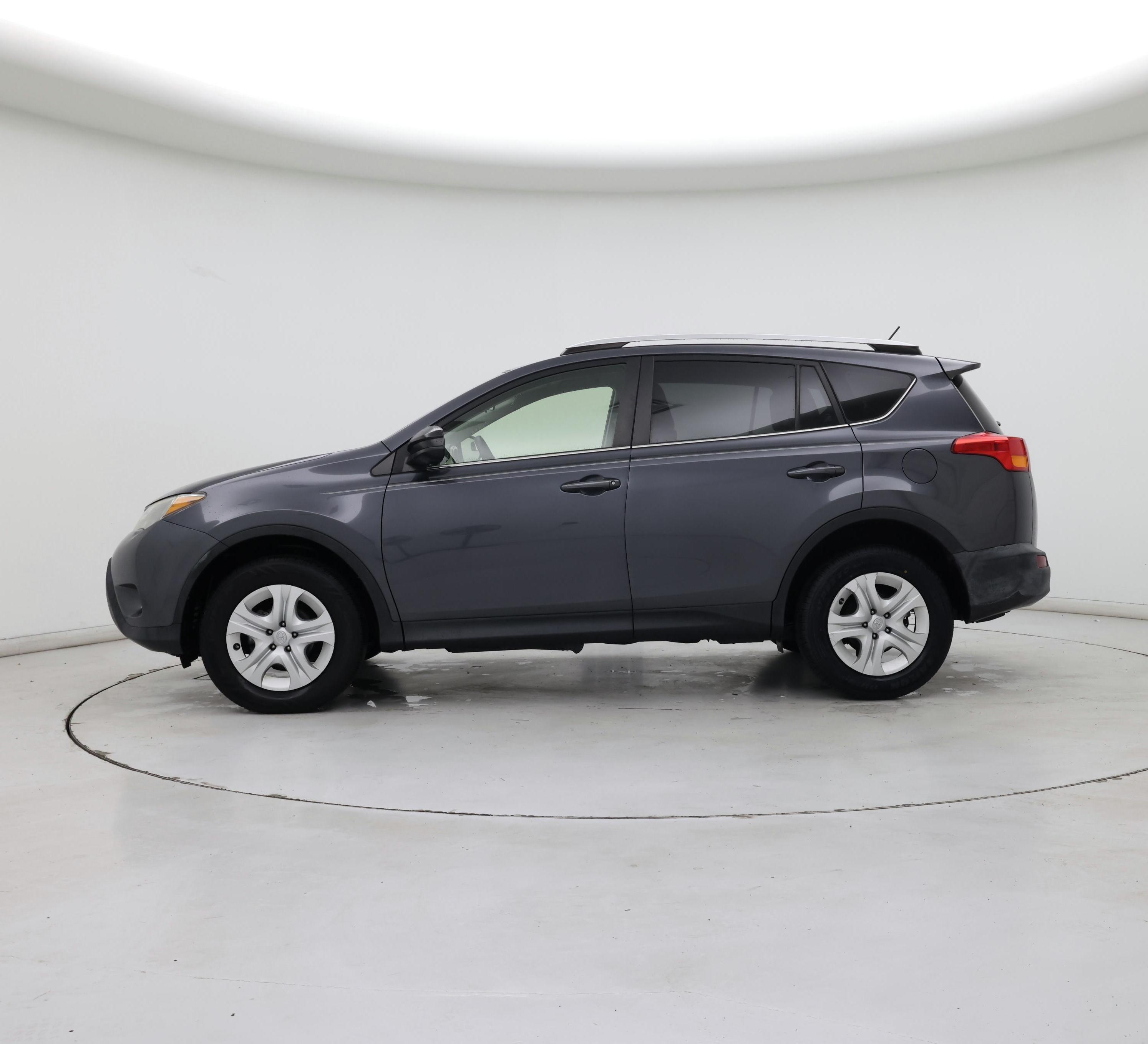 Thumbnail: 2015 Toyota RAV4 - 3