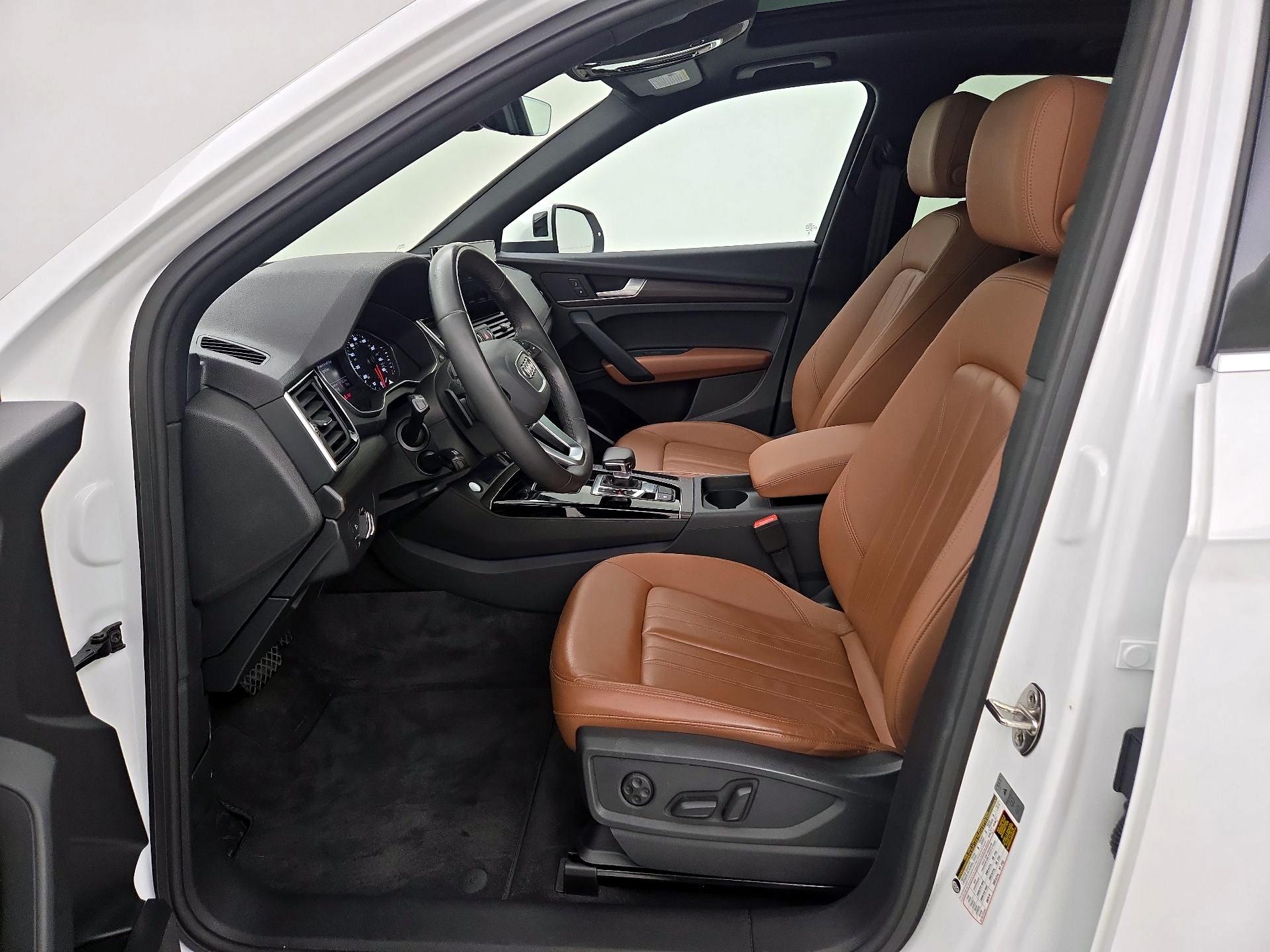 Thumbnail: 2023 Audi Q5 - 11