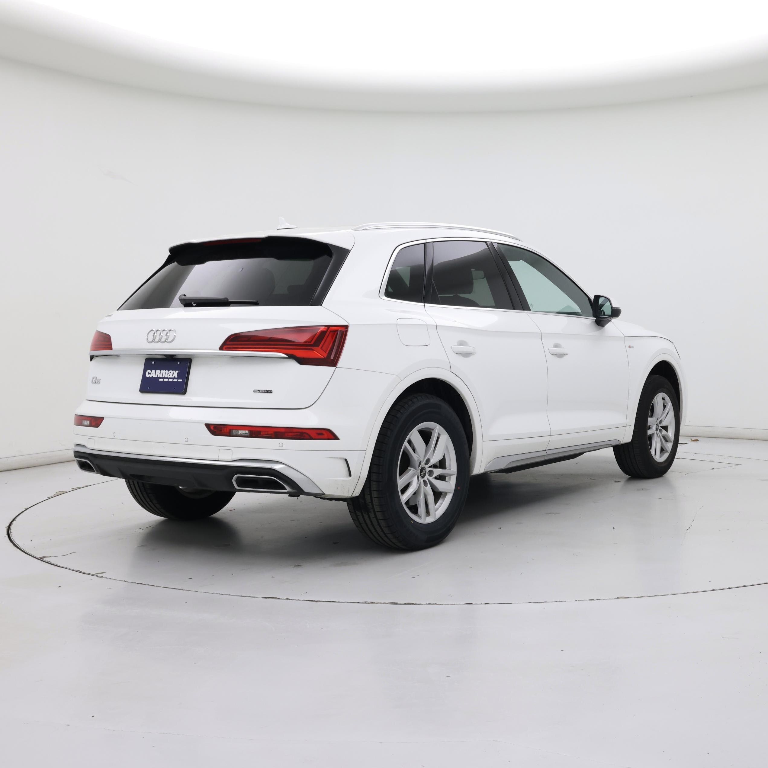 Thumbnail: 2023 Audi Q5 - 8