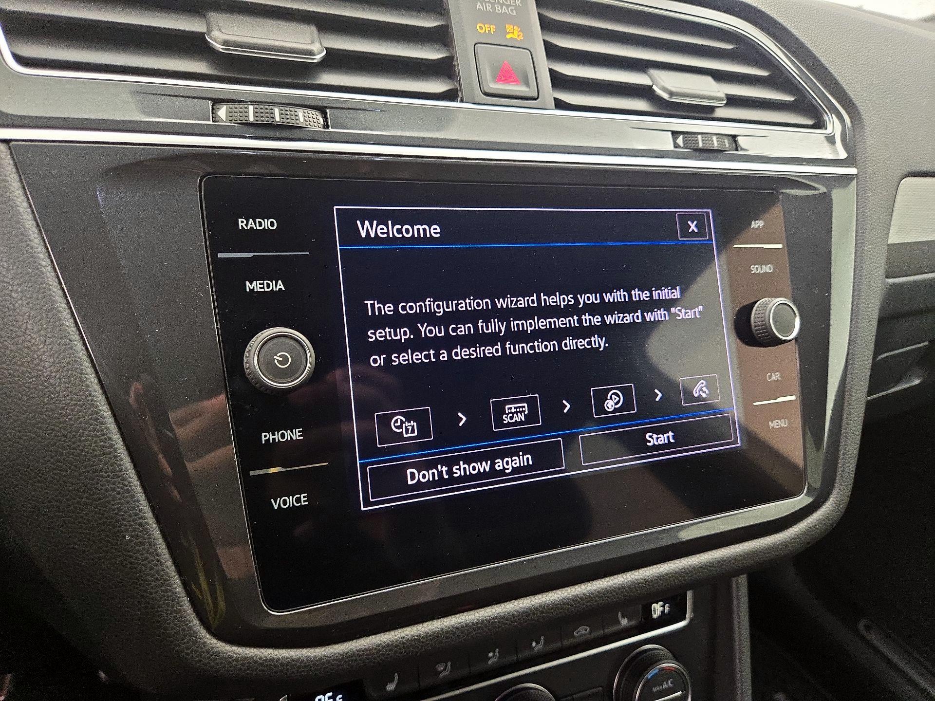 Thumbnail: 2021 Volkswagen Tiguan - 15