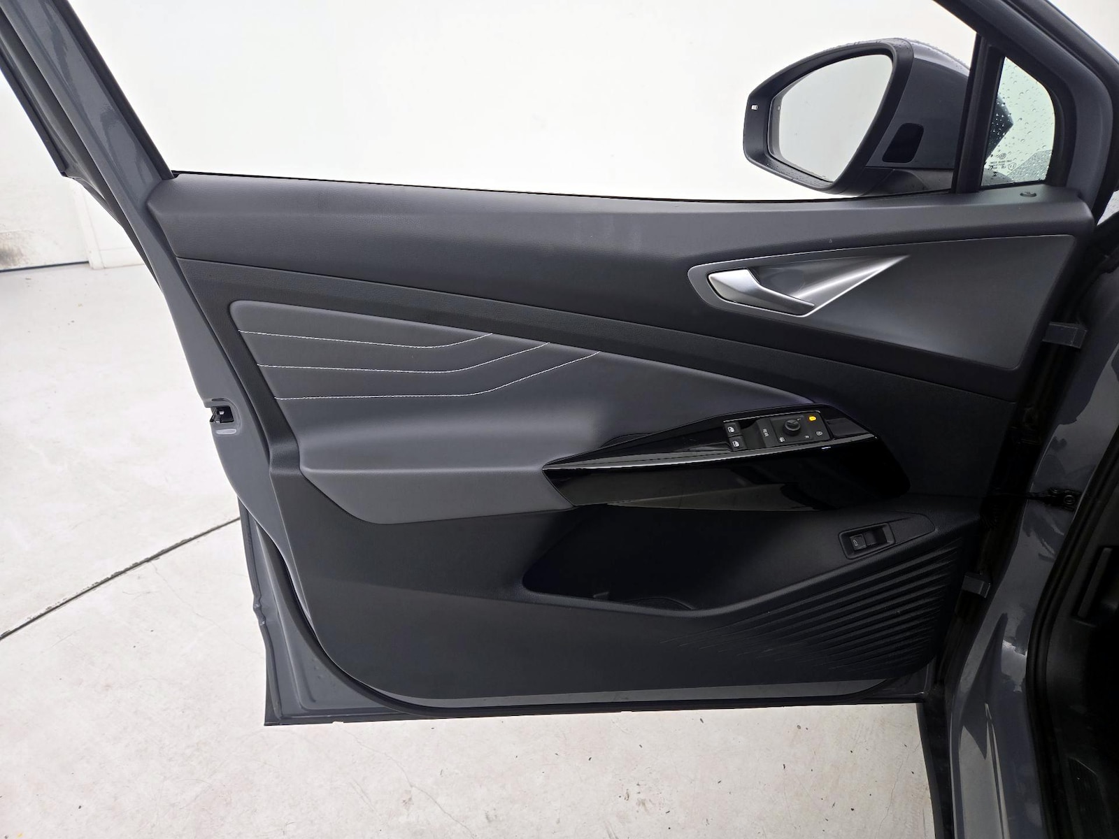 2023 Volkswagen ID.4 S - Photo 13