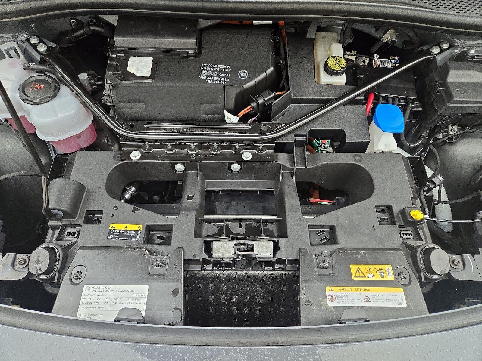 2023 Volkswagen ID.4 S - Photo 24