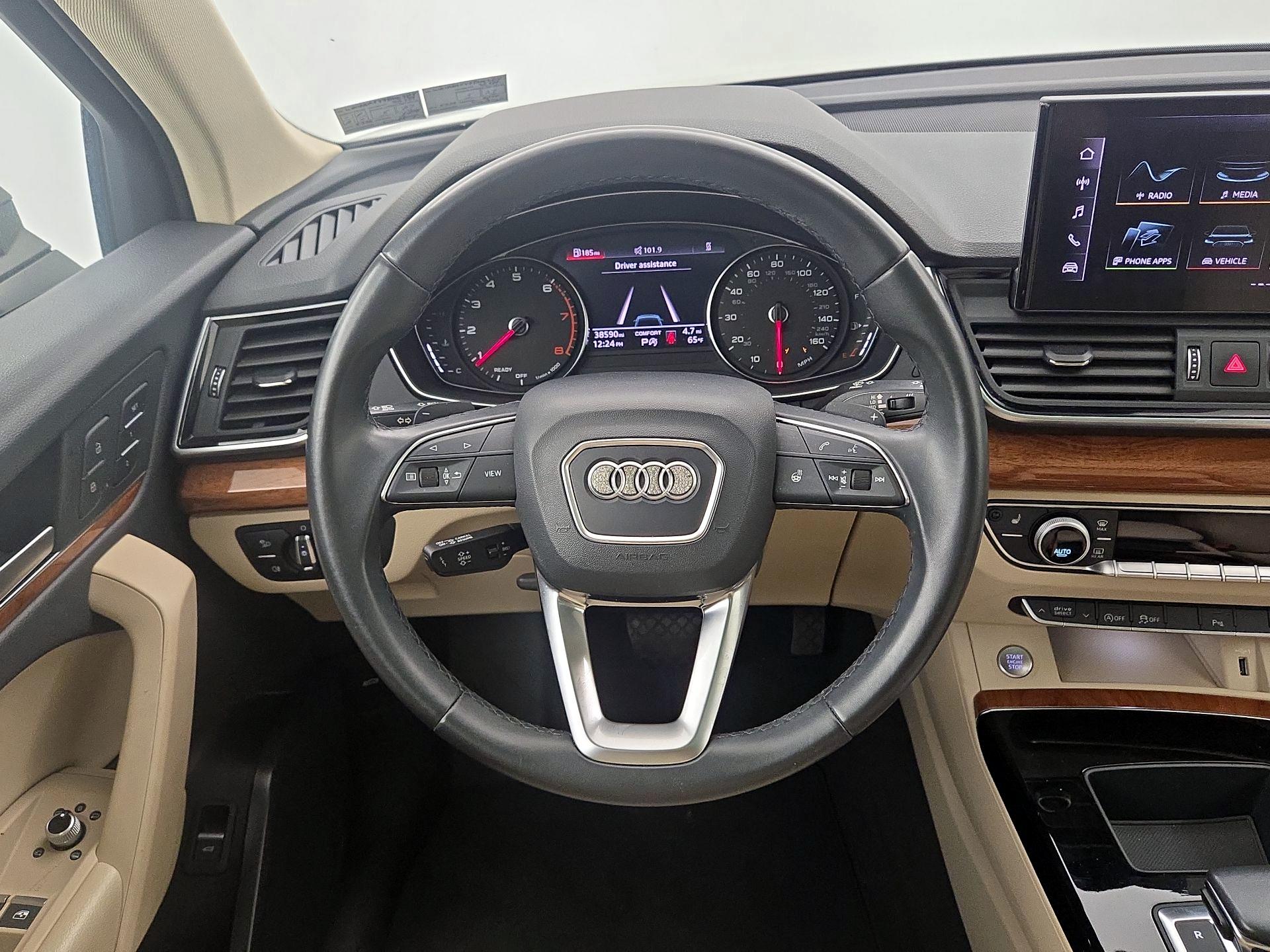 Thumbnail: 2023 Audi Q5 - 10