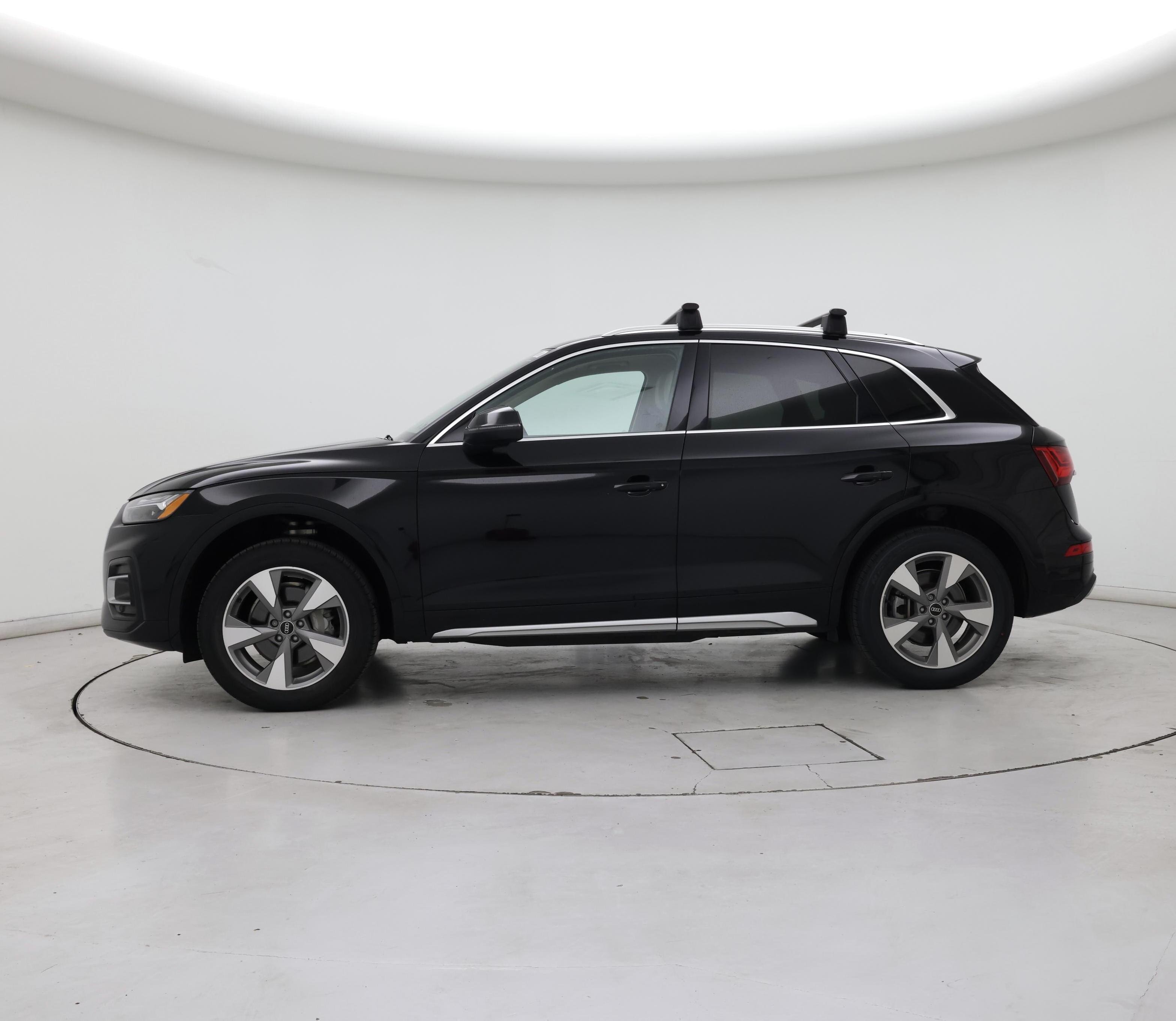 Thumbnail: 2023 Audi Q5 - 3