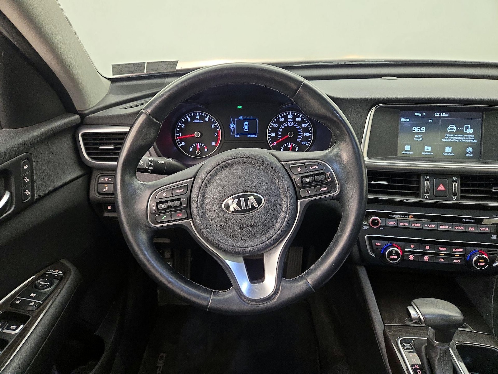2018 Kia Optima EX - Photo 11