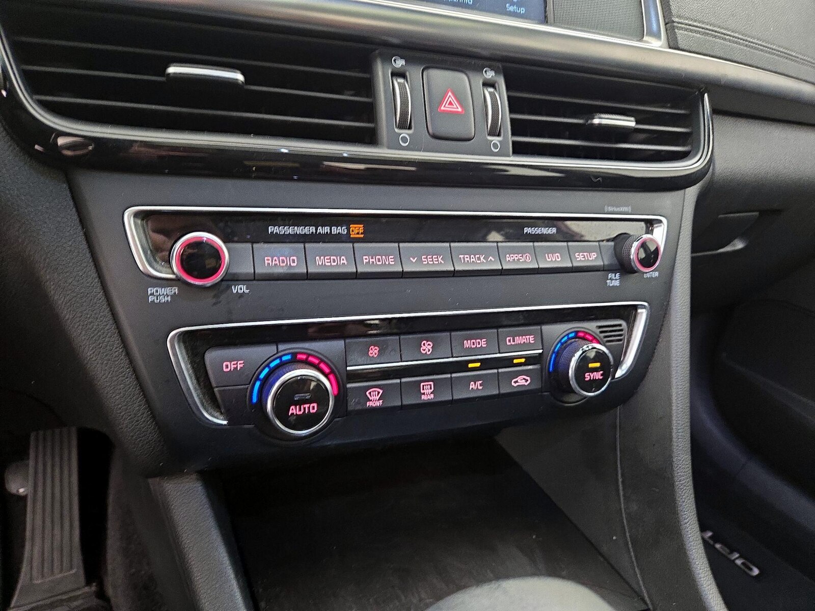 2018 Kia Optima EX - Photo 17