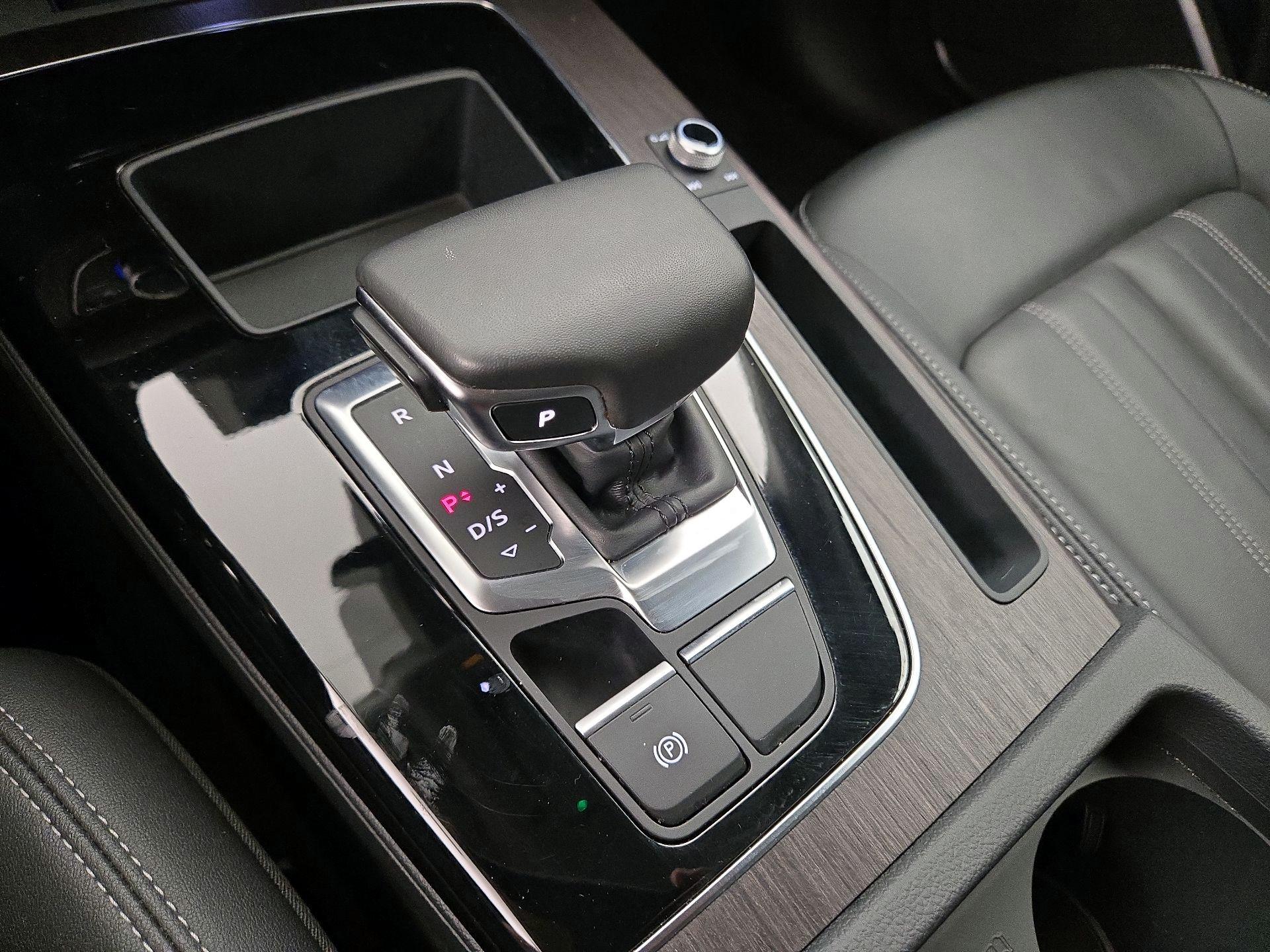 Thumbnail: 2023 Audi Q5 - 17