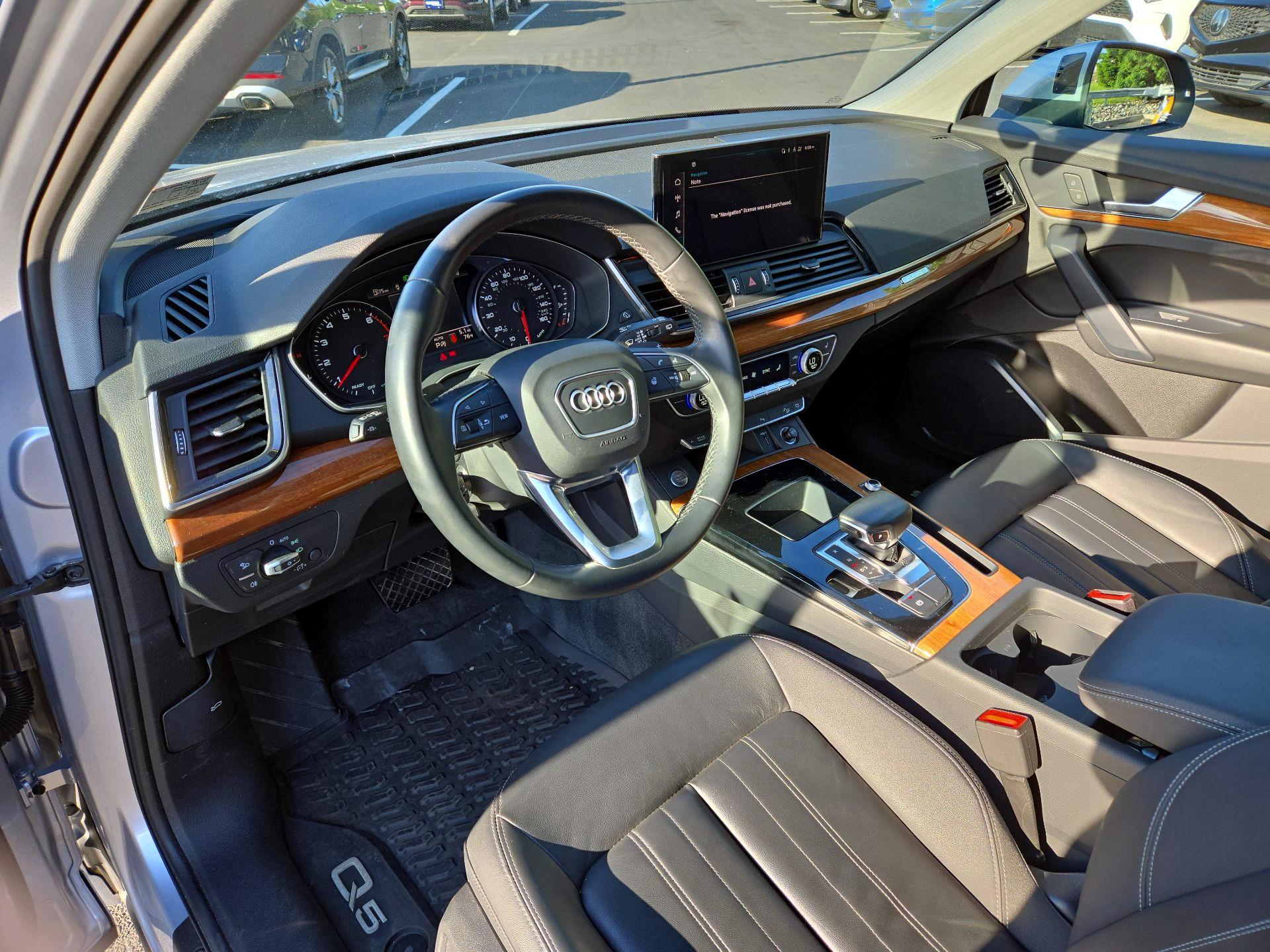 Thumbnail: 2023 Audi Q5 - 9